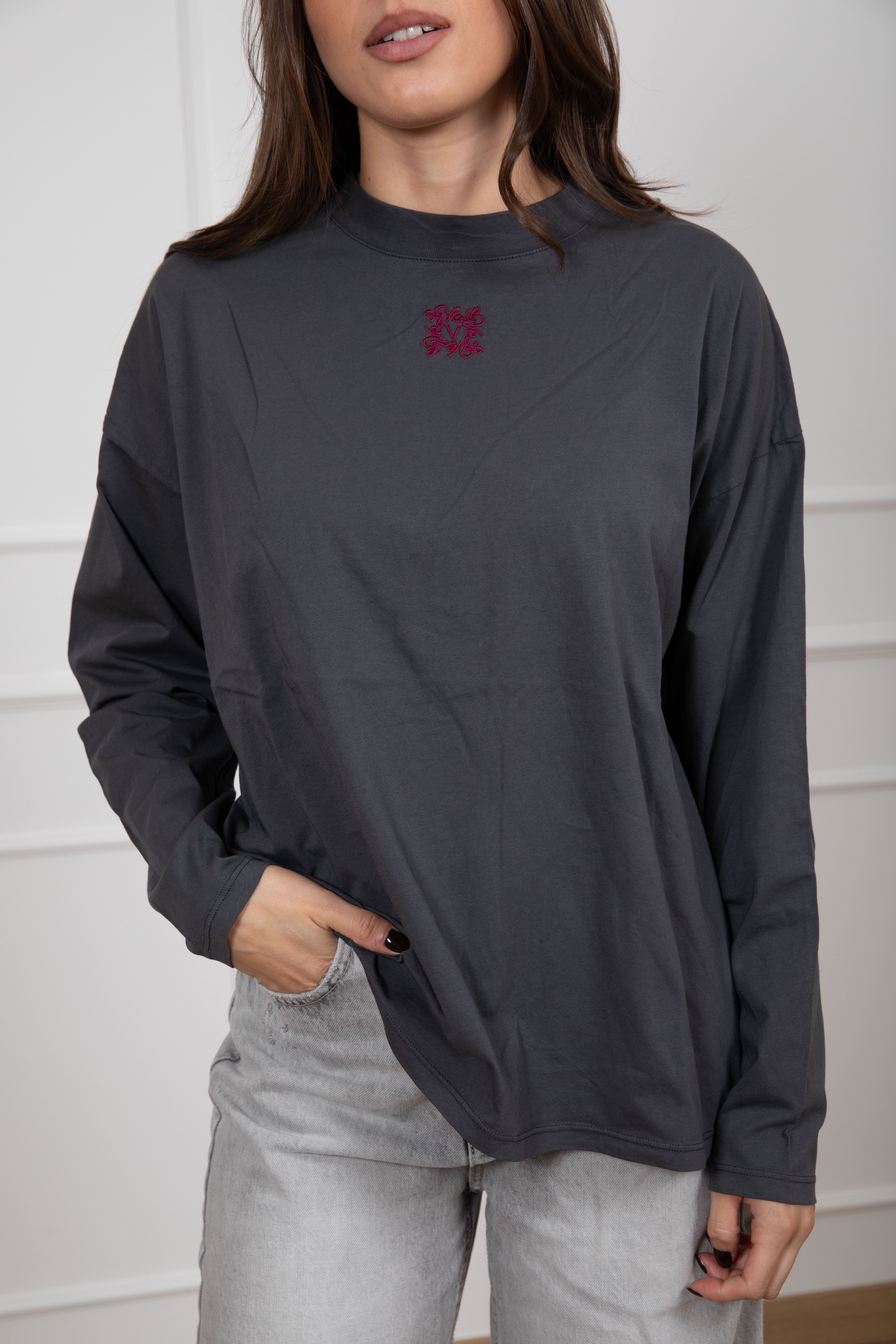 T-shirt manica lunga con monogram mini ricamato ViCOLO