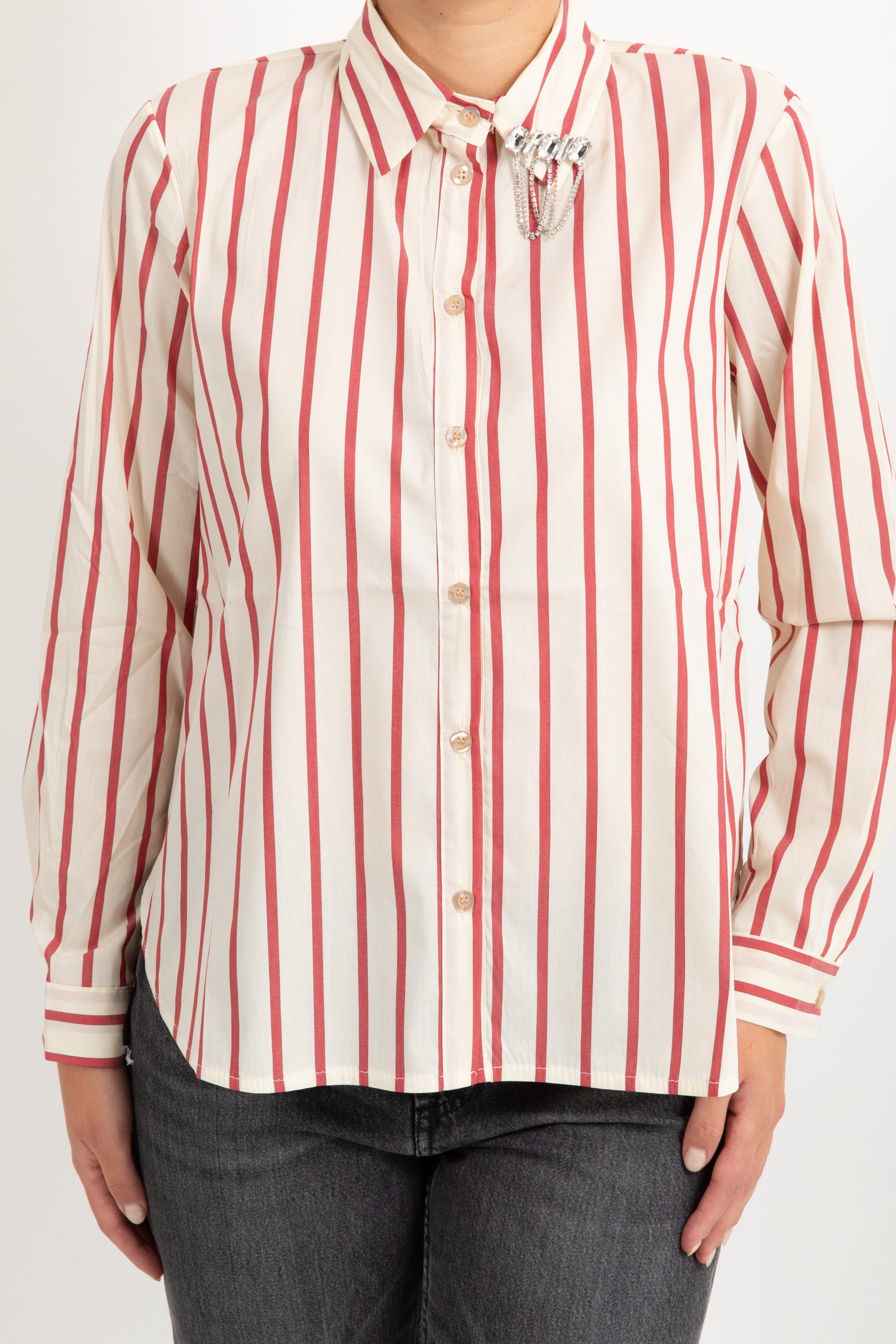 Camicia bacchettata con spilla gioiello Susy Mix