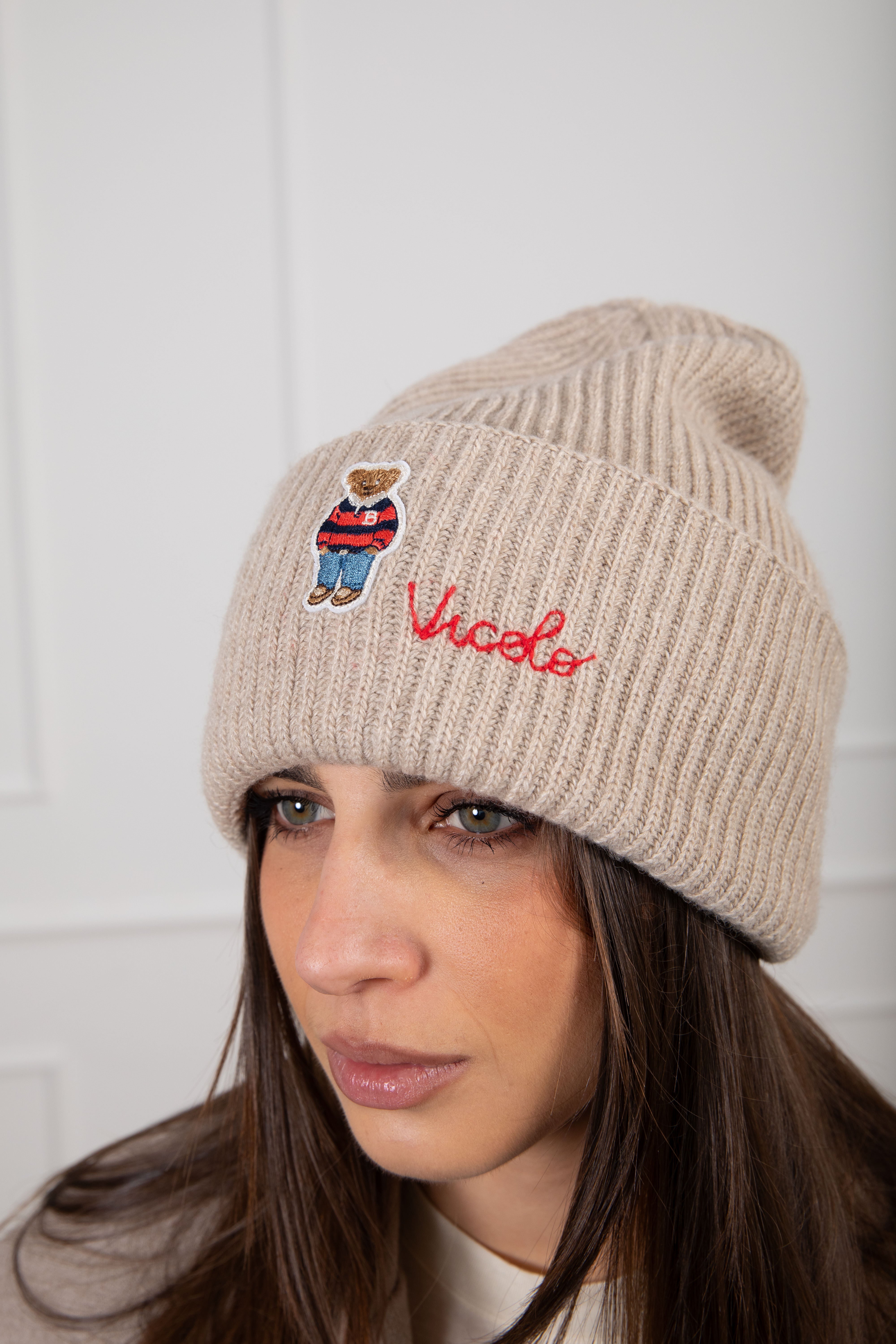 Cappello teddy con logo ricamato Vicolo