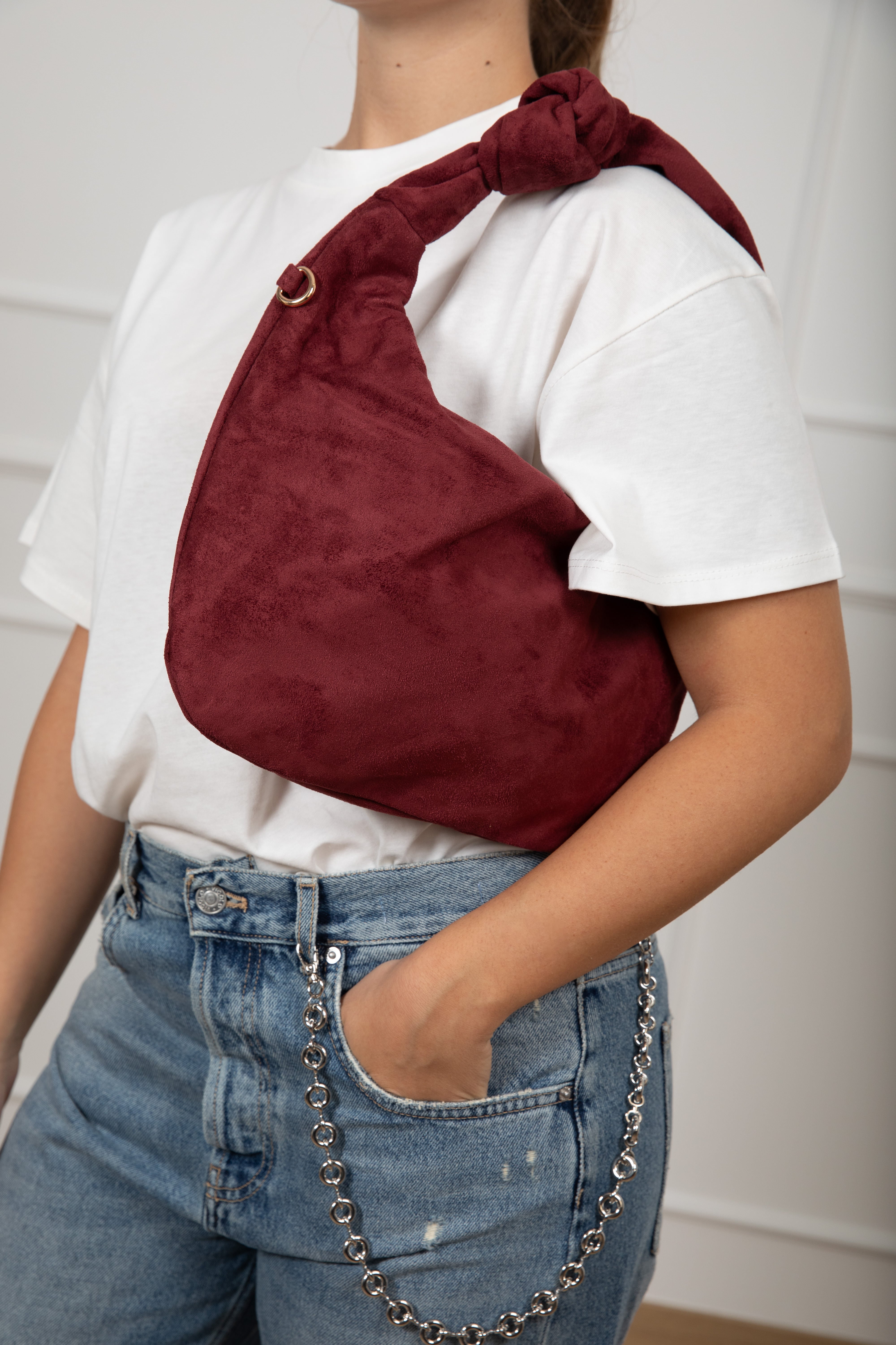 Handbag in eco-camoscio con nodo