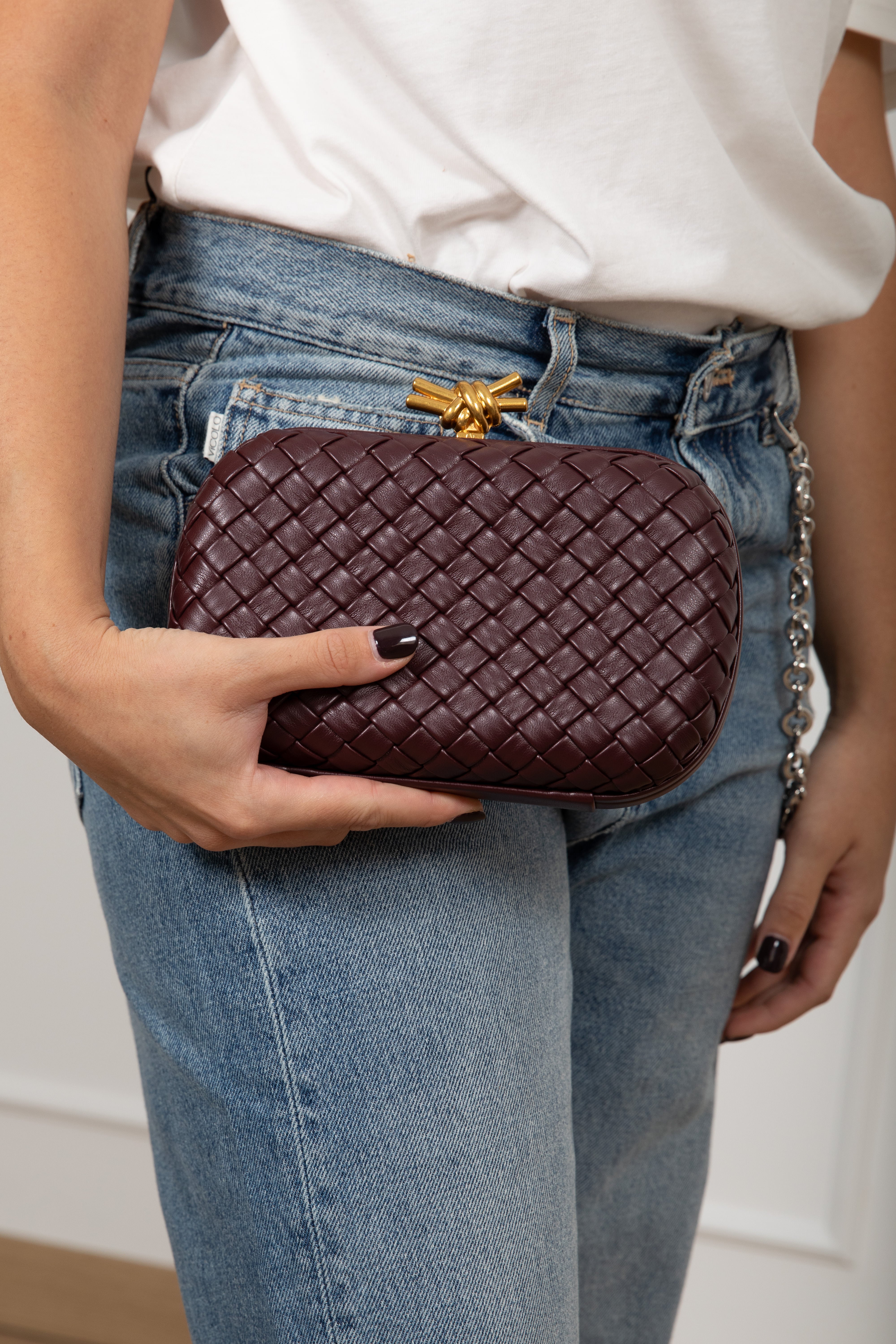 Pochette rigida con intreccio