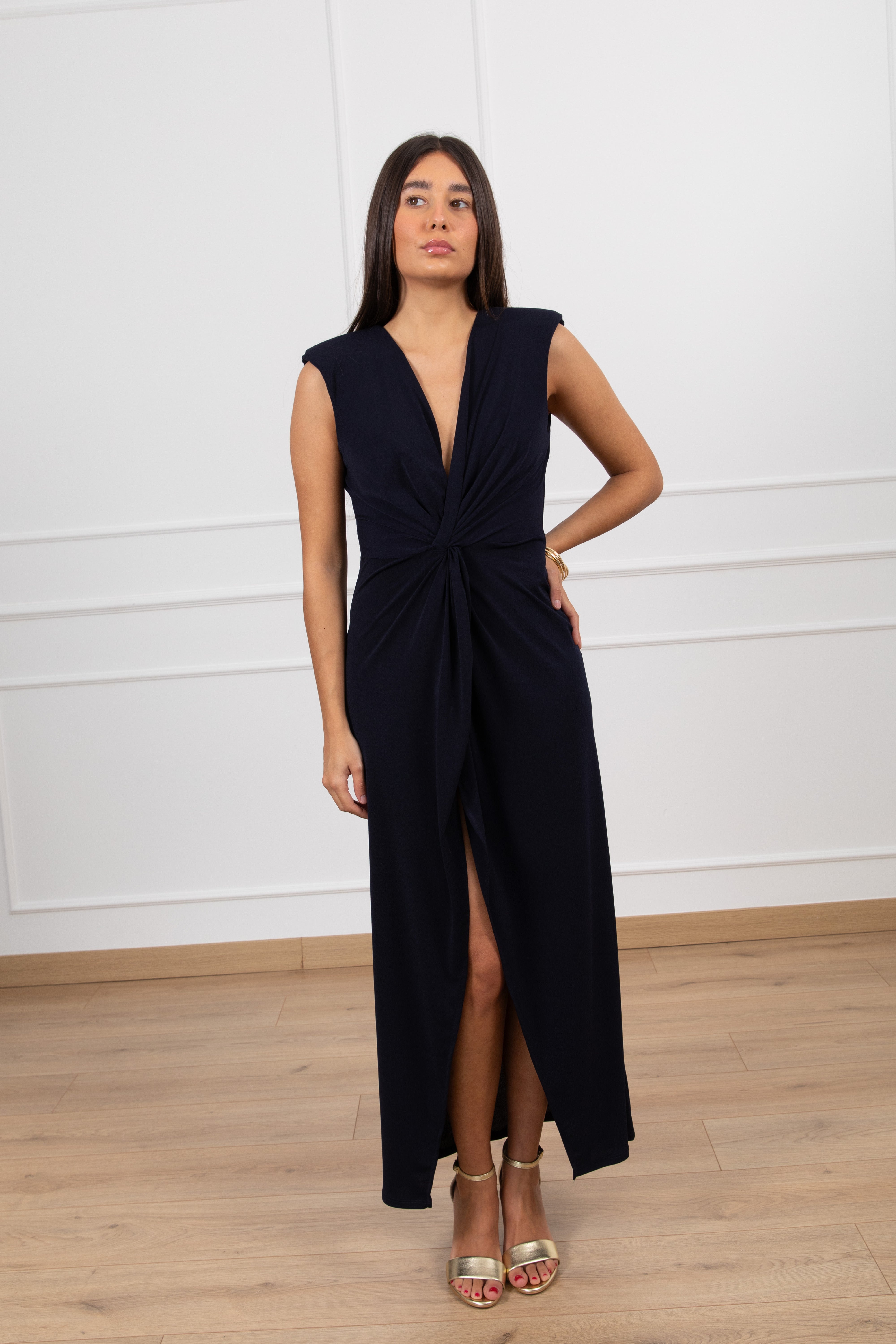 Abito lungo con nodo e spallina imbottita ViCOLO