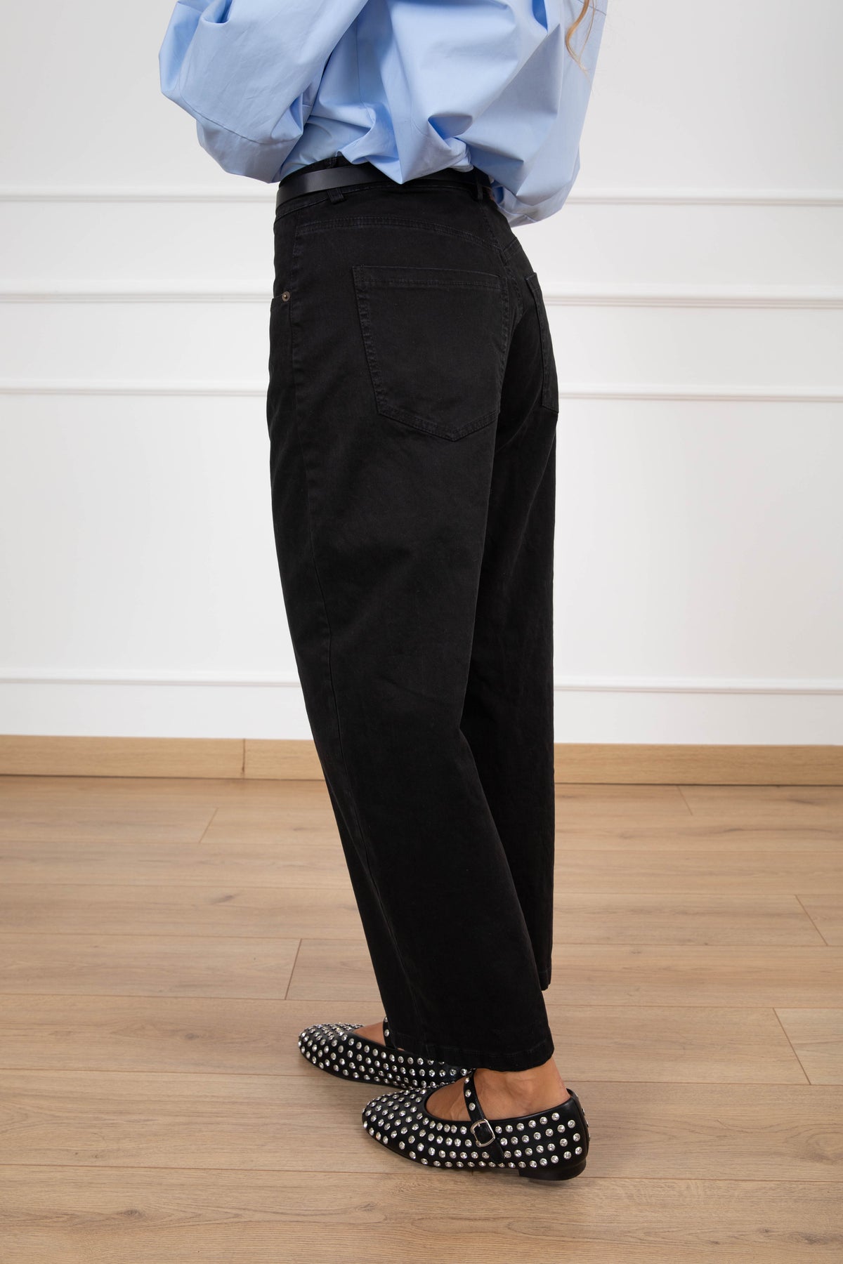 Pantalone 5 tasche con cintura placca variante nero Tensione IN