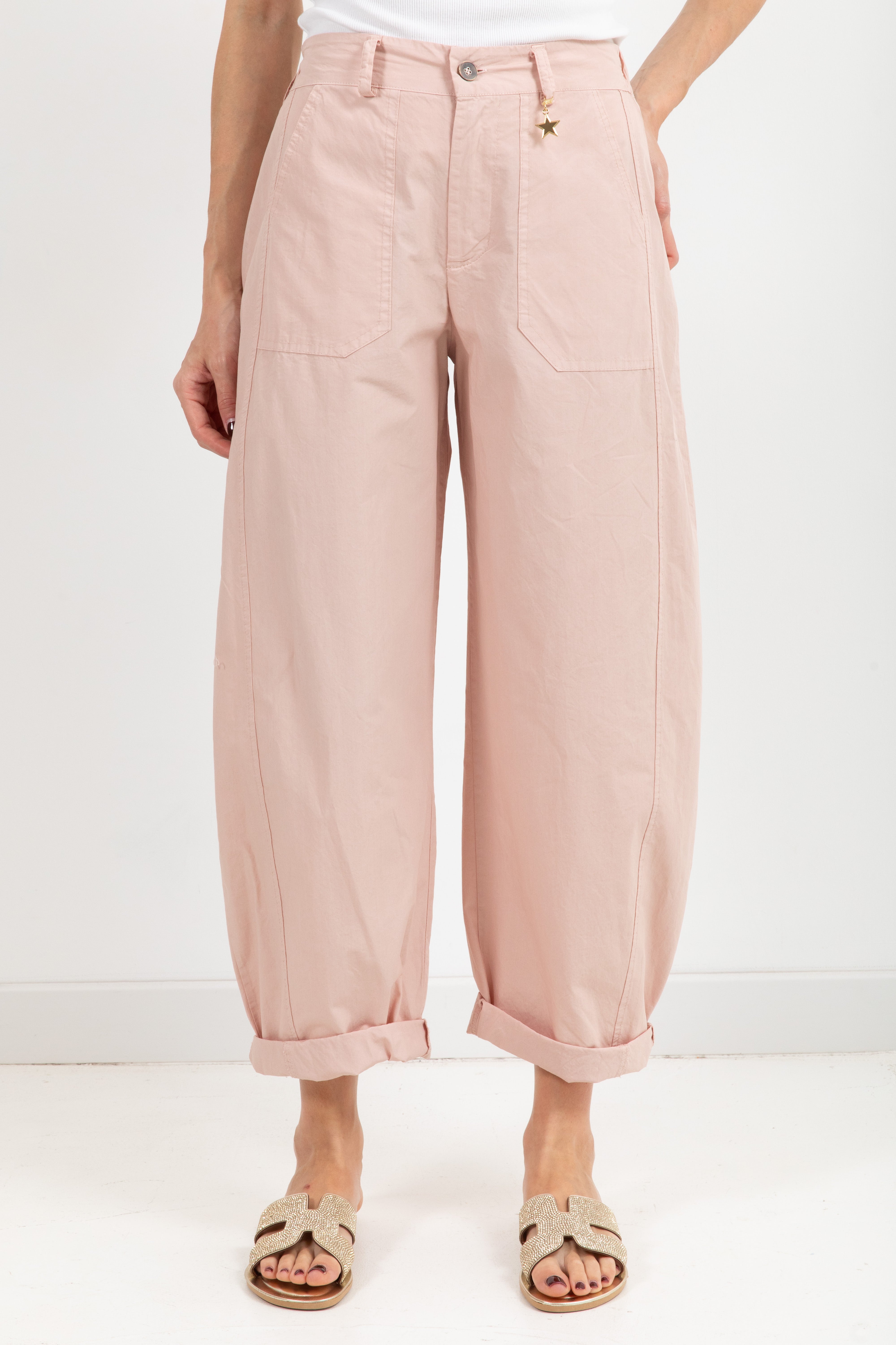 Pantalone carrot-fit in cotone leggero con charms stella Susy Mix