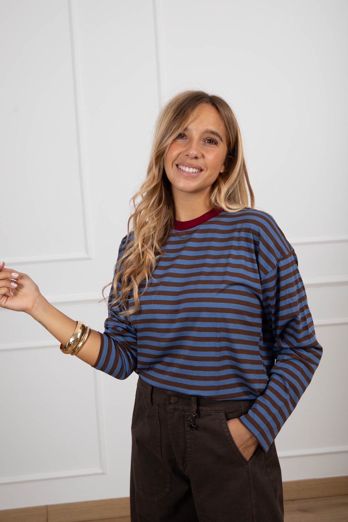 T-shirt scatoletta a righe con collo a contrasto Haveone