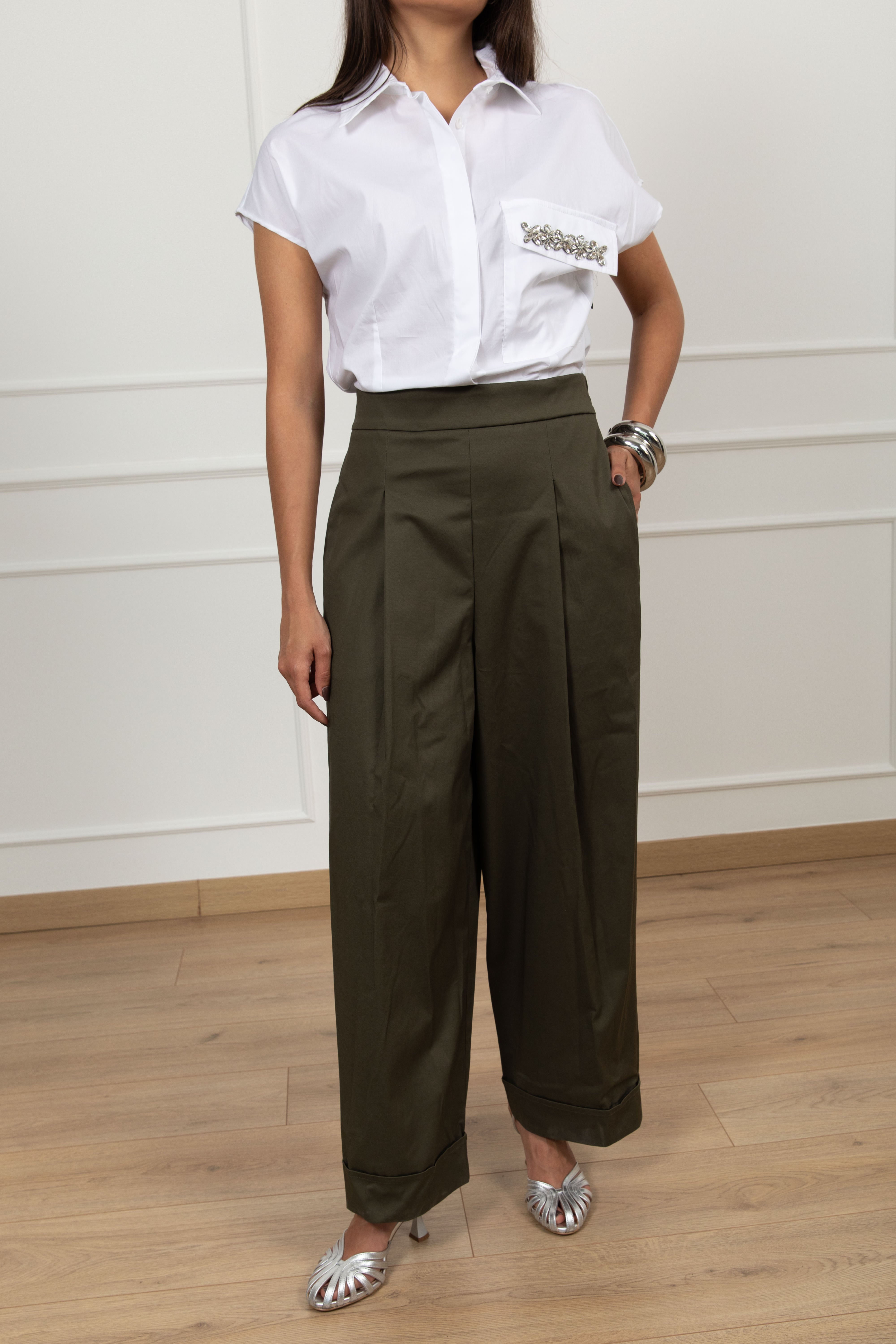 Jumpsuit bi-color con applicazioni gioiello Tensione IN