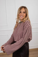 T-shirt manica svasata a righe con collo a contrasto Haveone