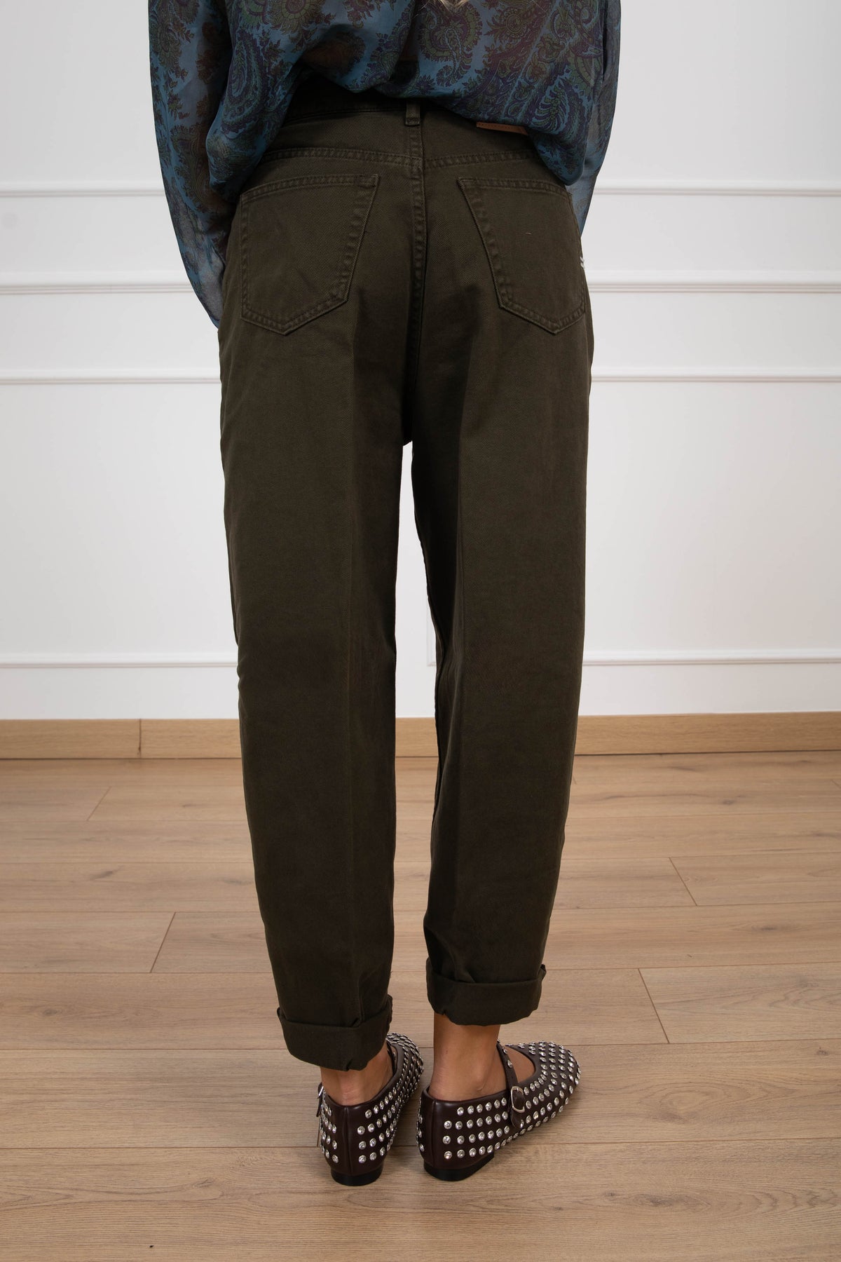 Jeans Laila color relaxed-fit variante militare ViCOLO