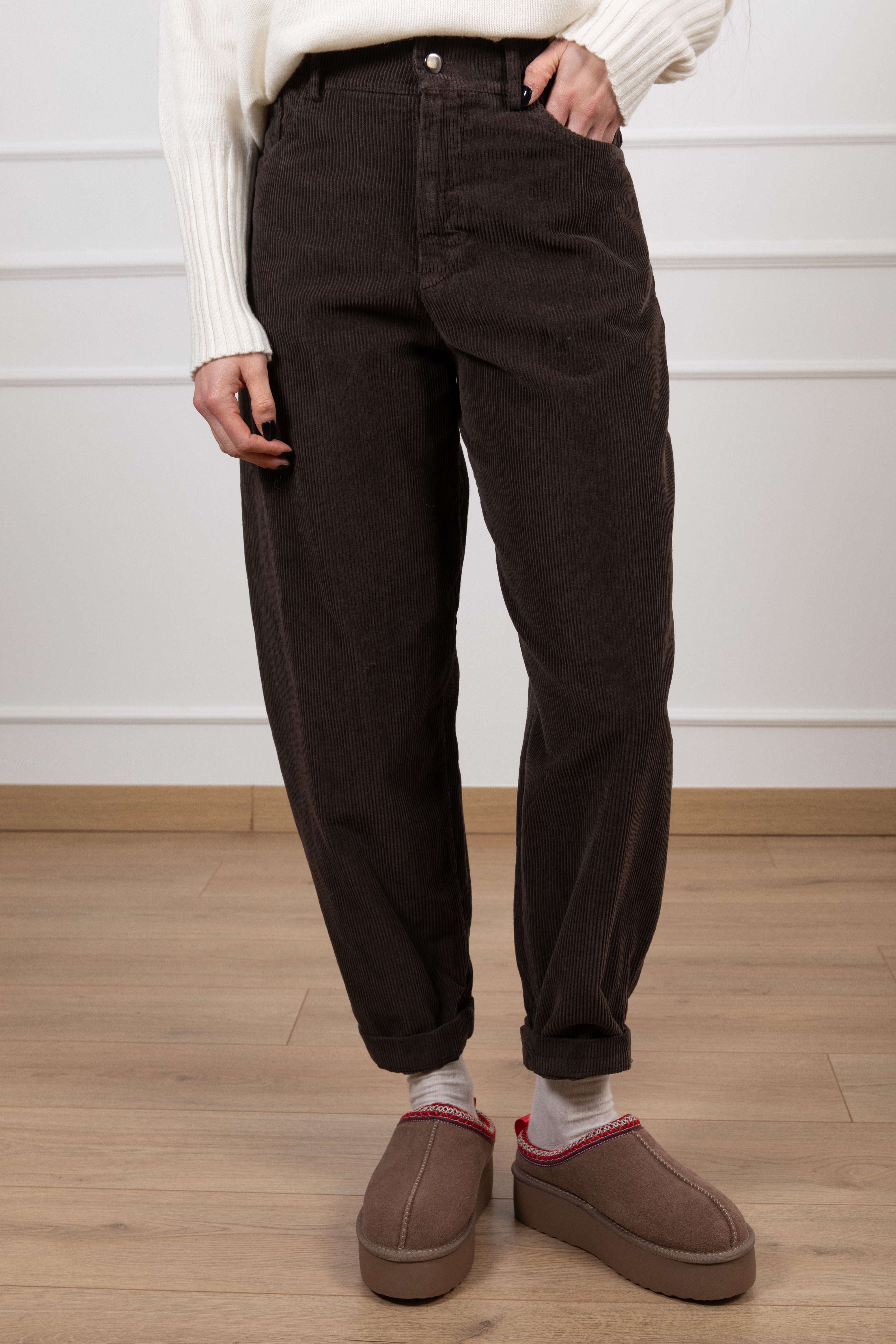 Pantalone carrot-fit in velluto Susy Mix