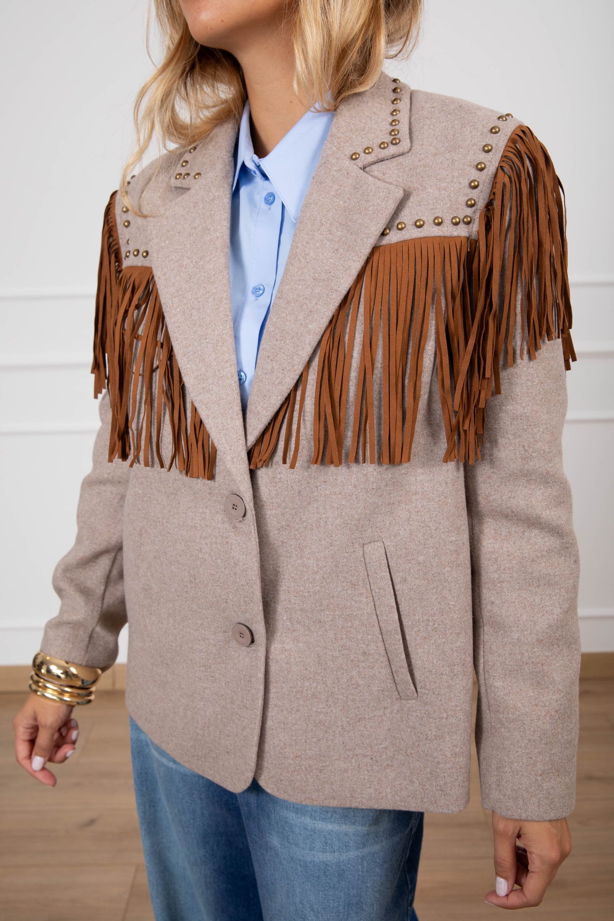 Giacca misto lana con borchie e frange variante beige ViCOLO