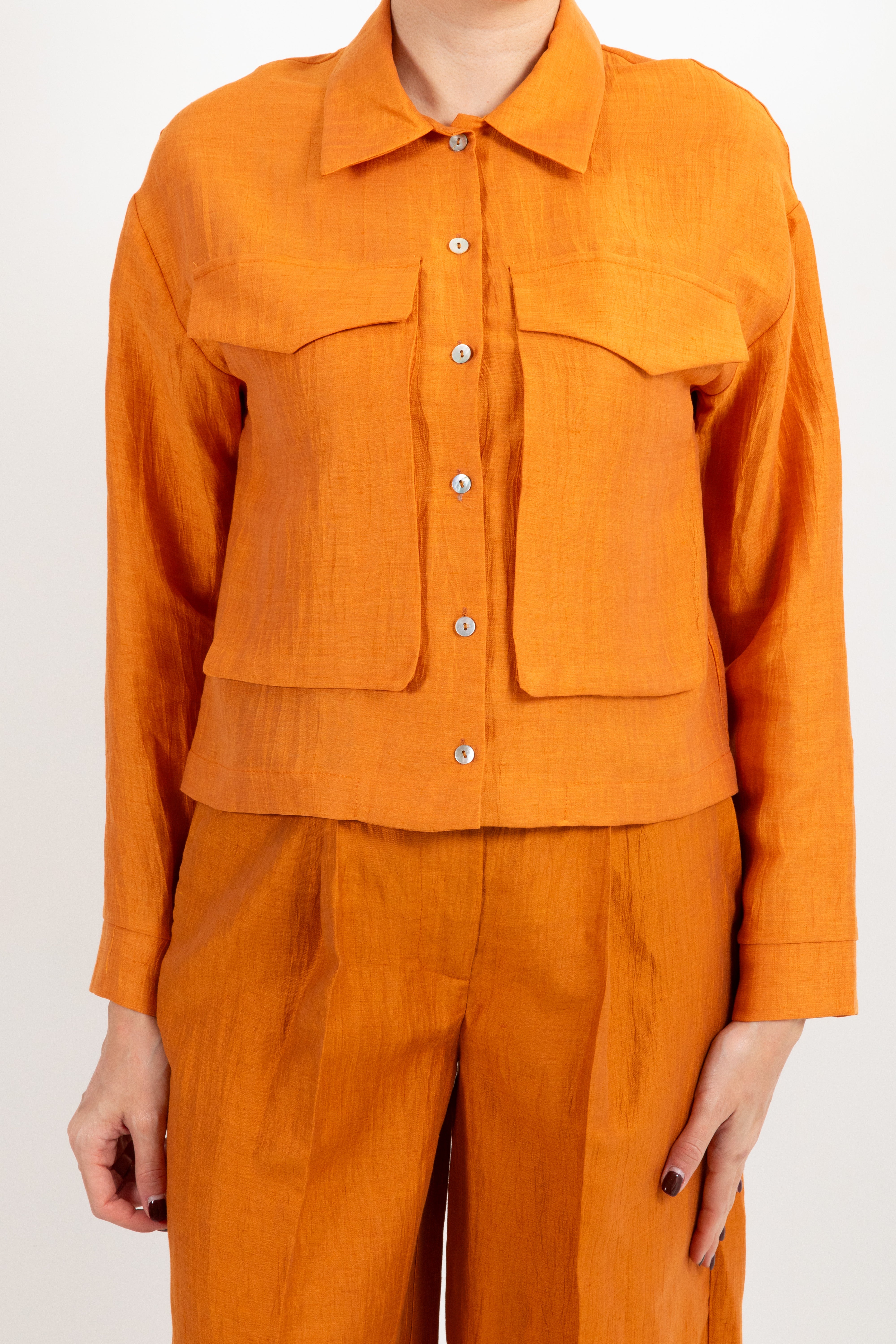 Camicia in lino con tasche ViCOLO