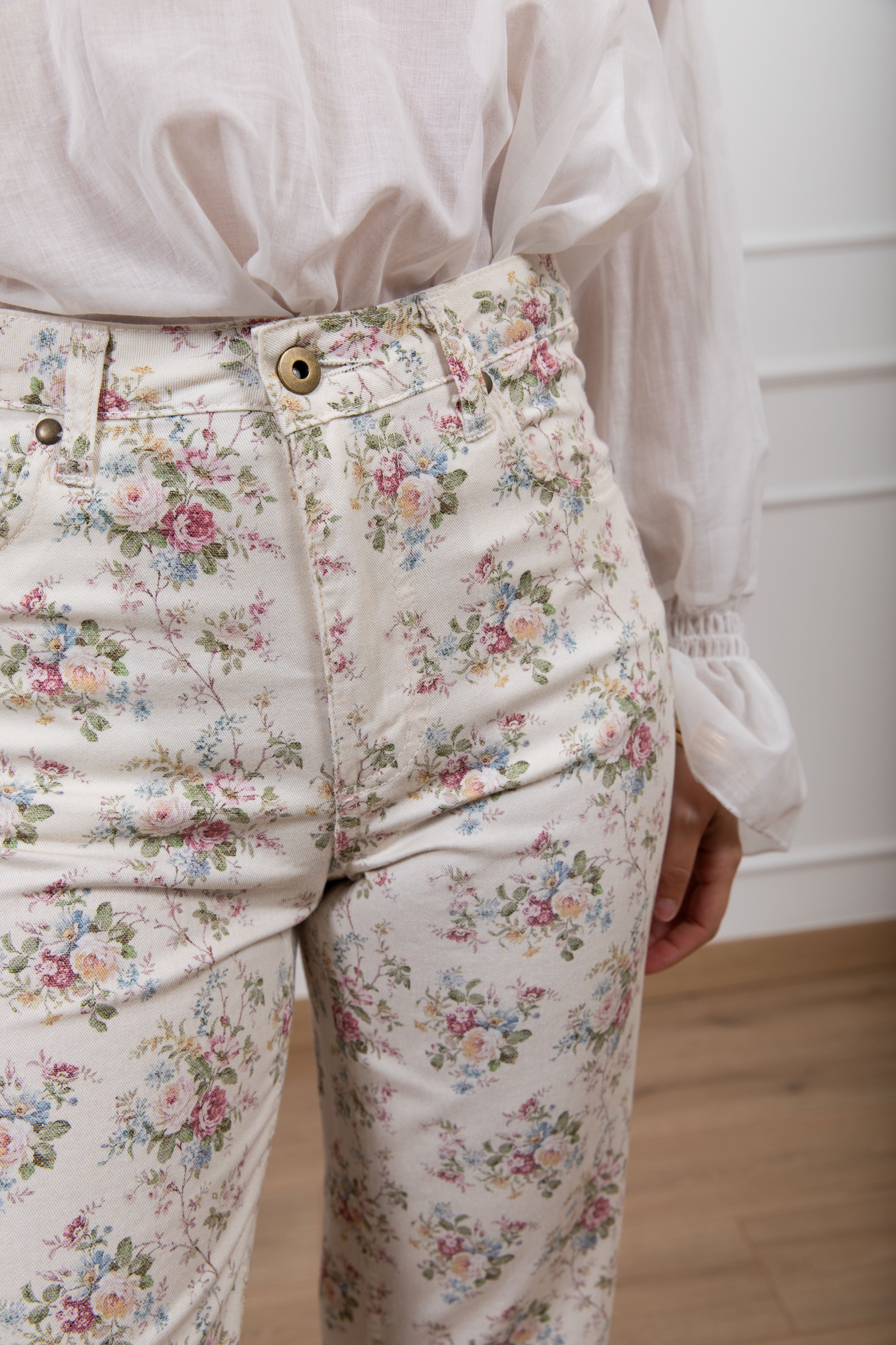 Jeans boot-cut fantasia romance Tensione IN