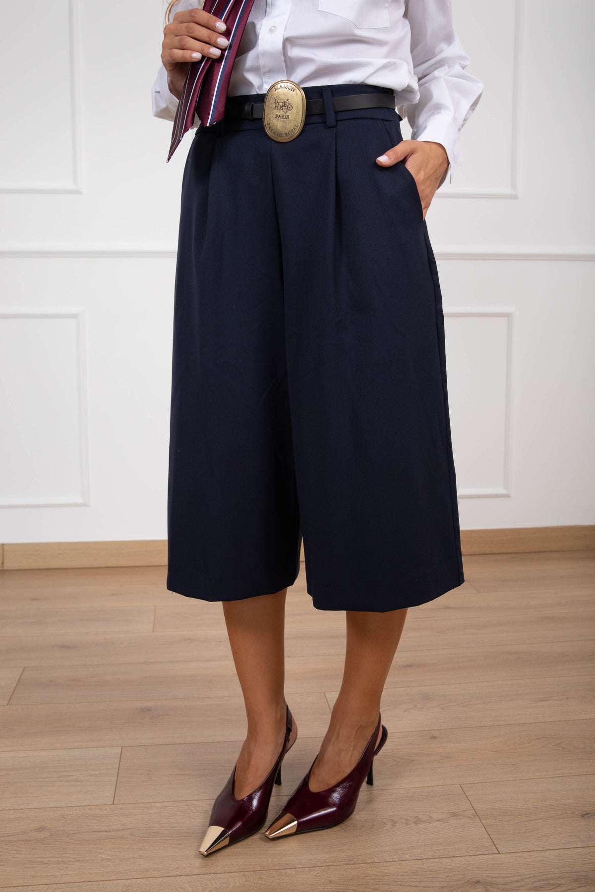 Bermudone con cintura placca variante blu Tensione IN