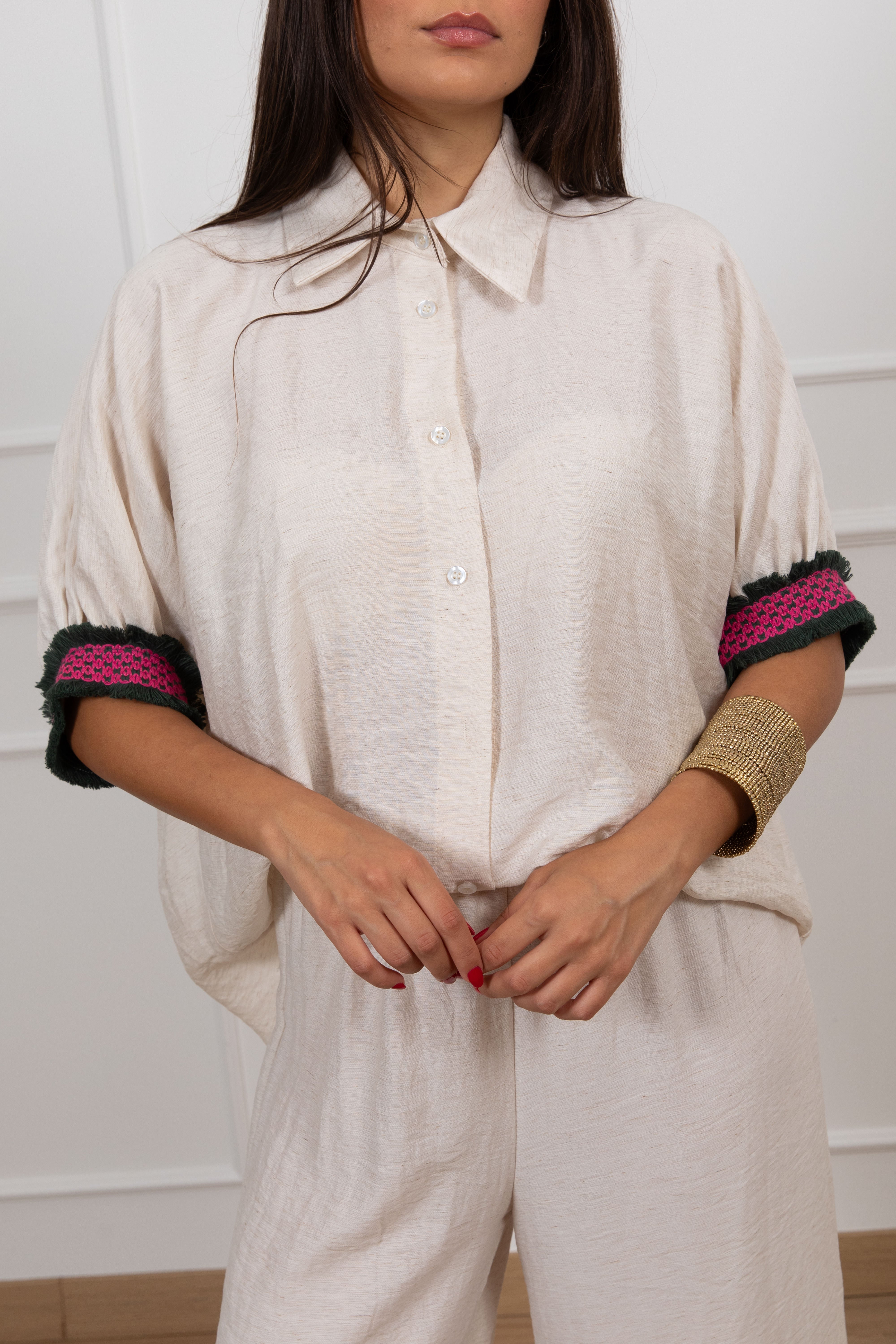 Camicia in lino con passamaneria Haveone