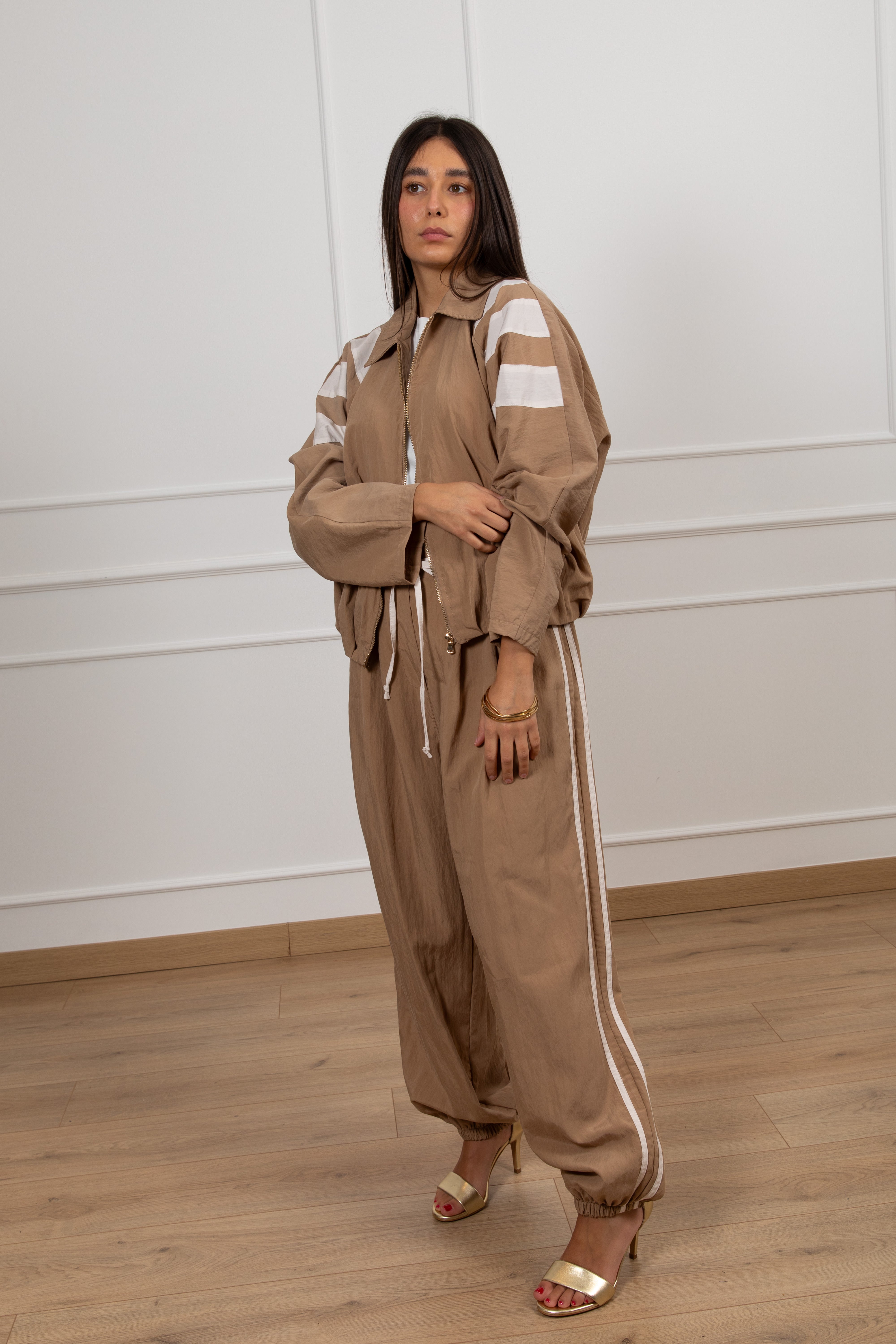 Pantalone in lyocell con elastico sul fondo e riga laterale ViCOLO