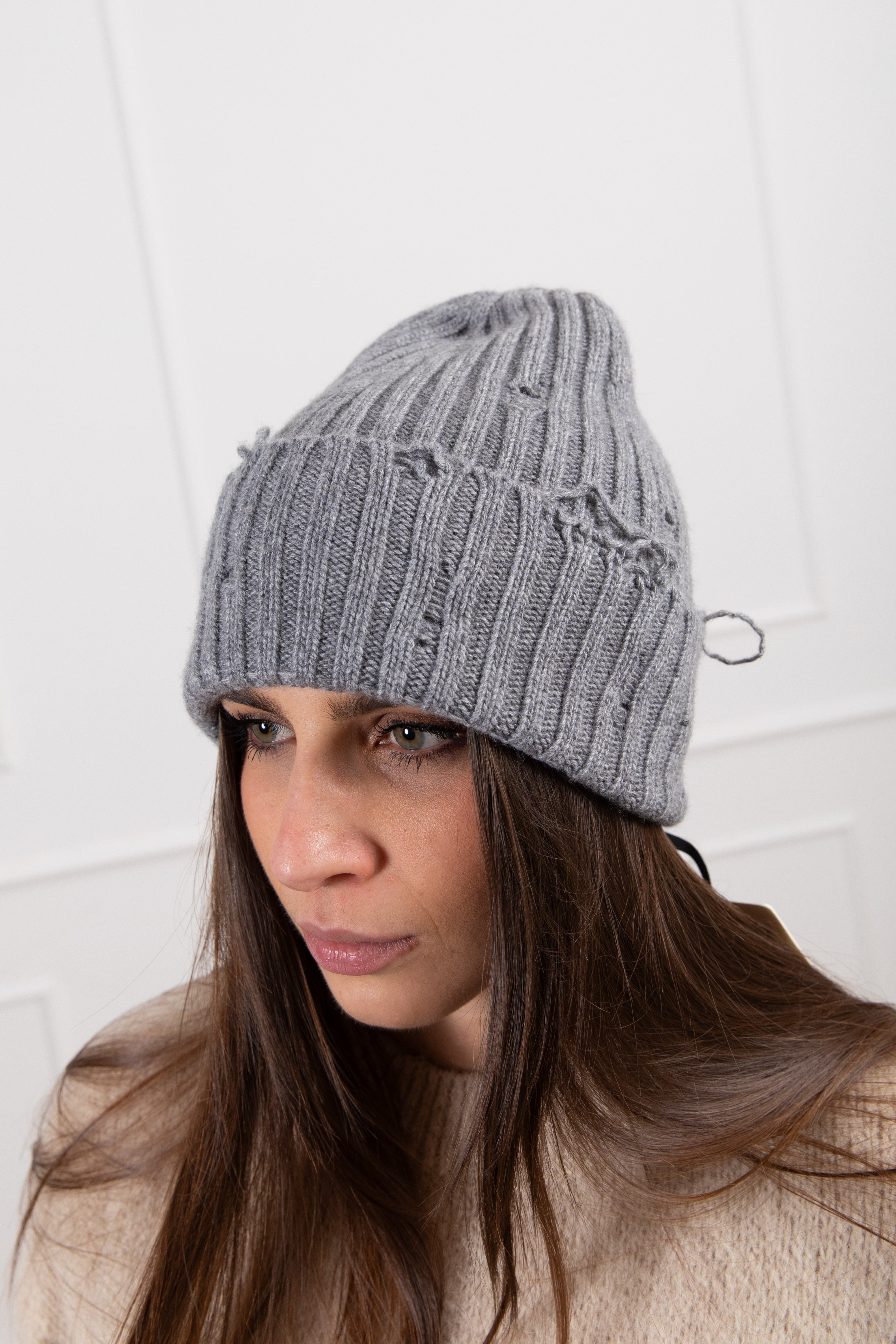 Cappello a coste con rotture ViCOLO