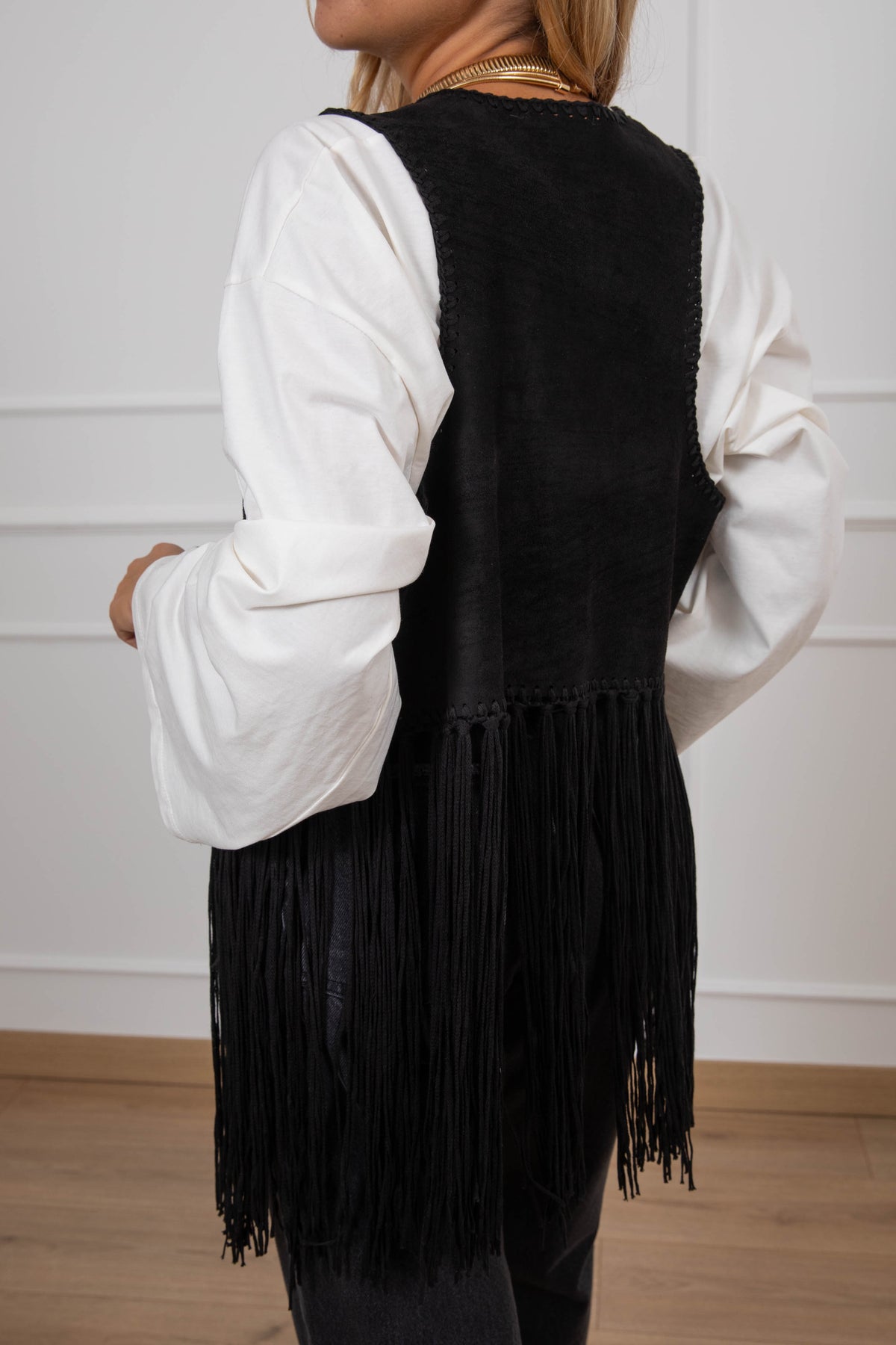 Gilet in eco-camoscio con frange ViCOLO