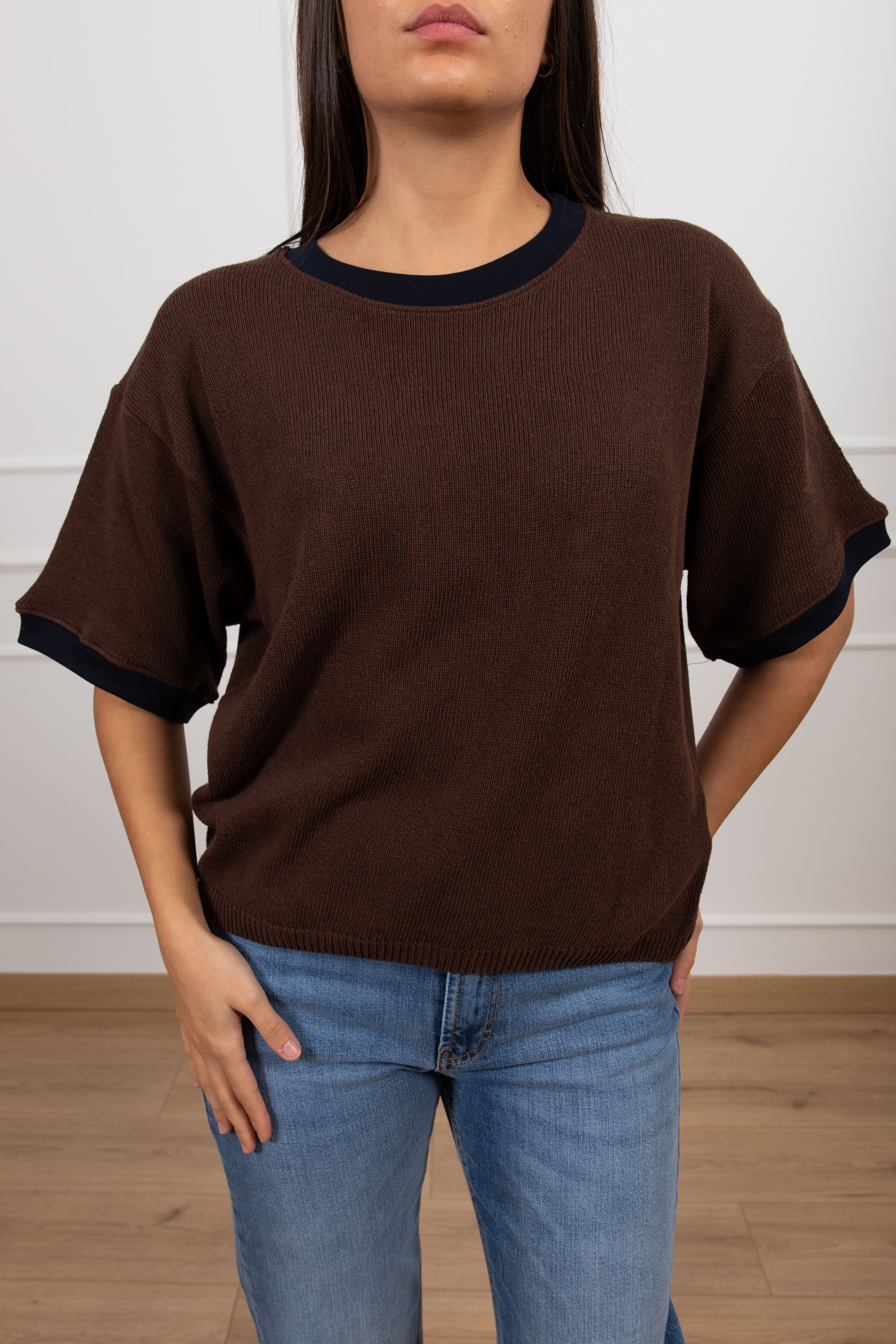 Maglia a manica corta con profilo a contrasto ViCOLO