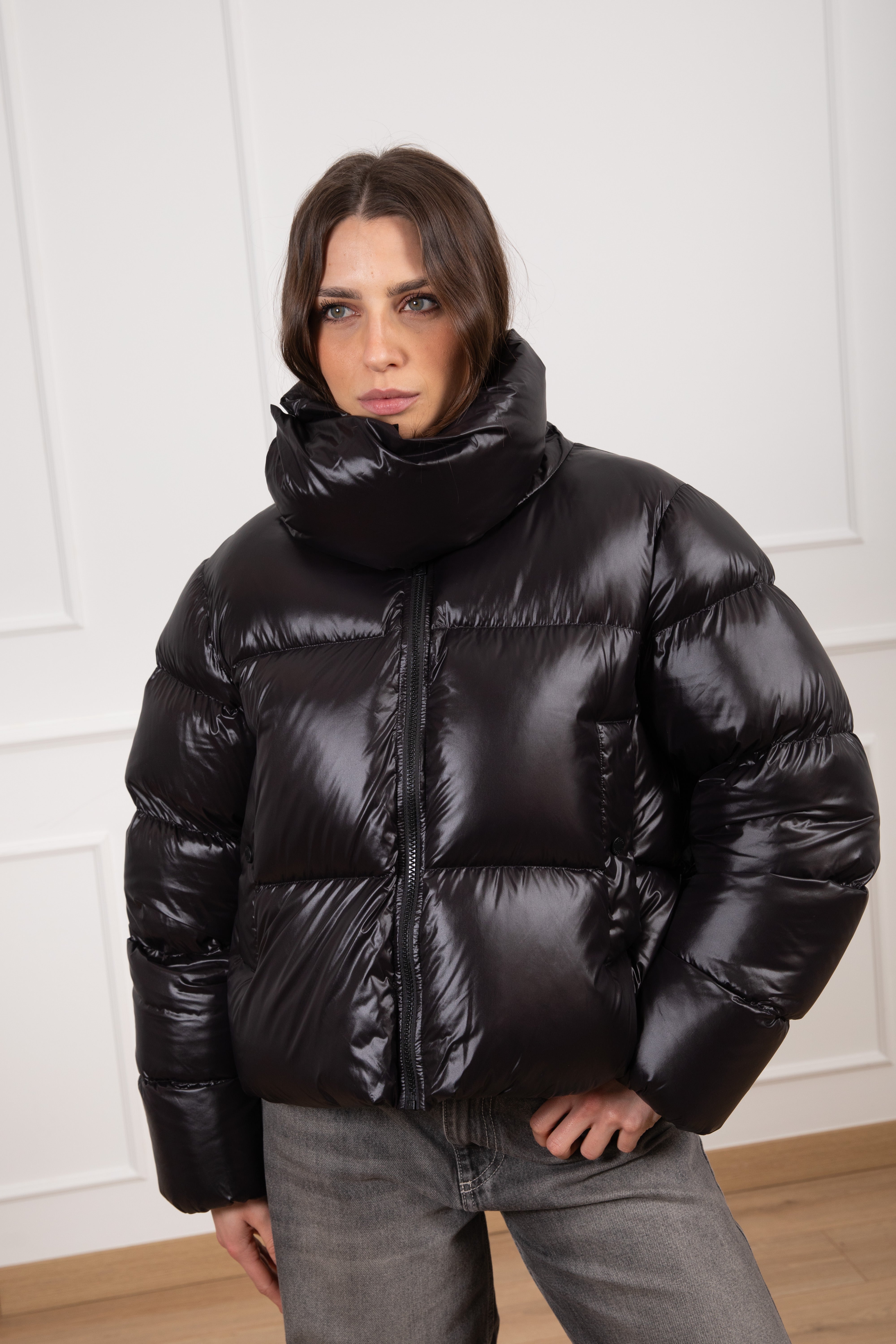 Piumino corto lucido in vera piuma ViCOLO