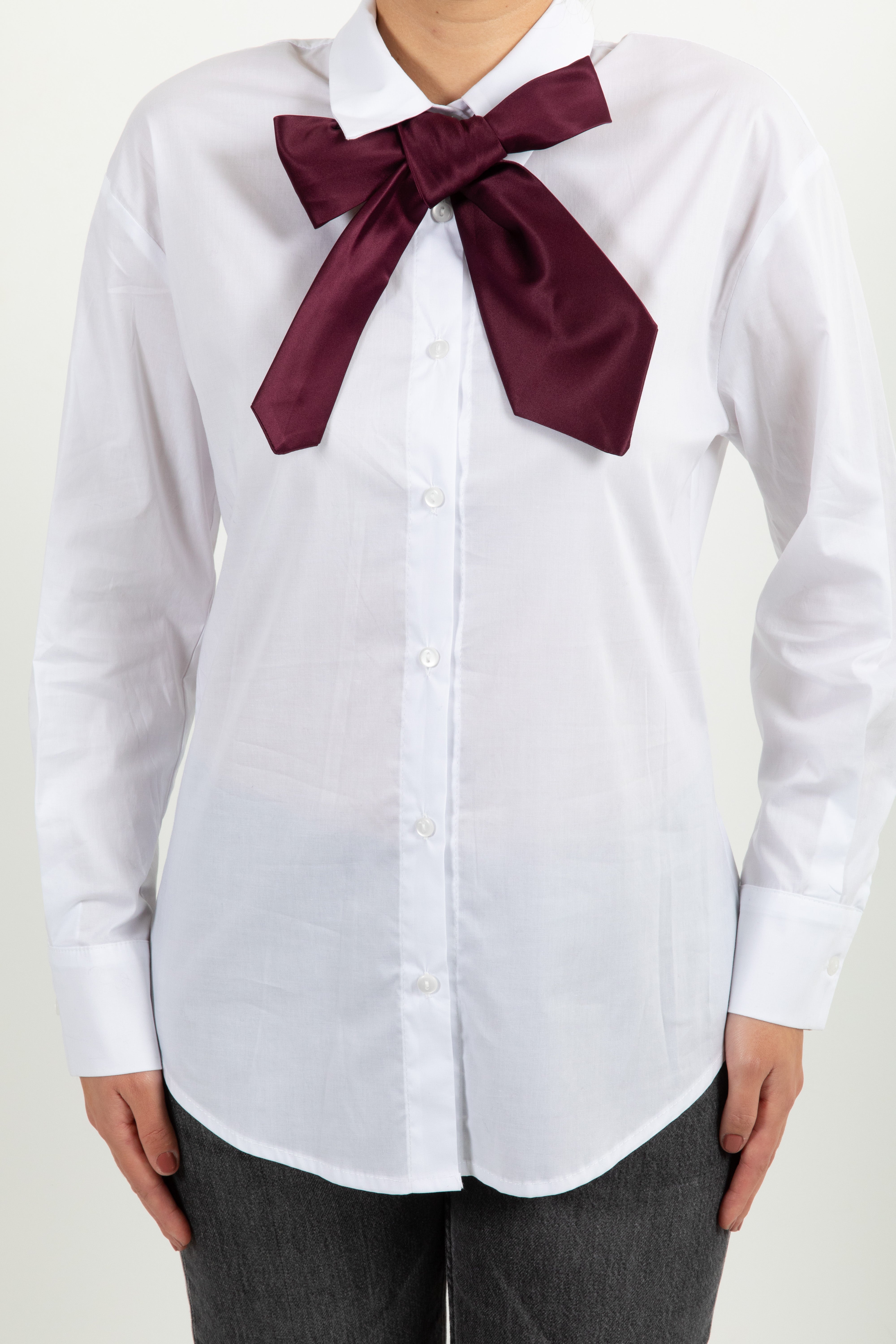 Camicia basic con cravatta Tensione IN