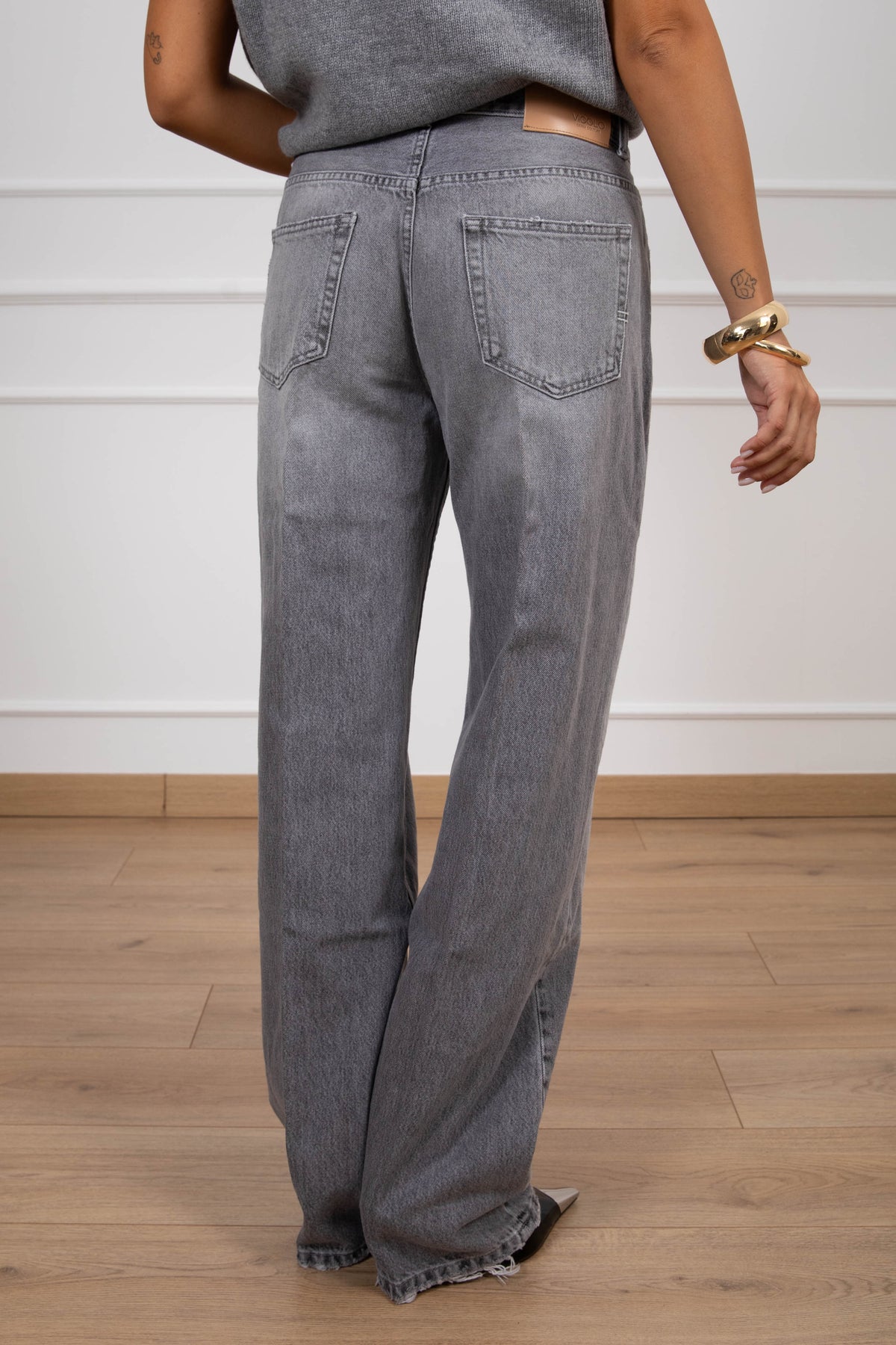 Jeans Adriana lavaggio grigio ViCOLO