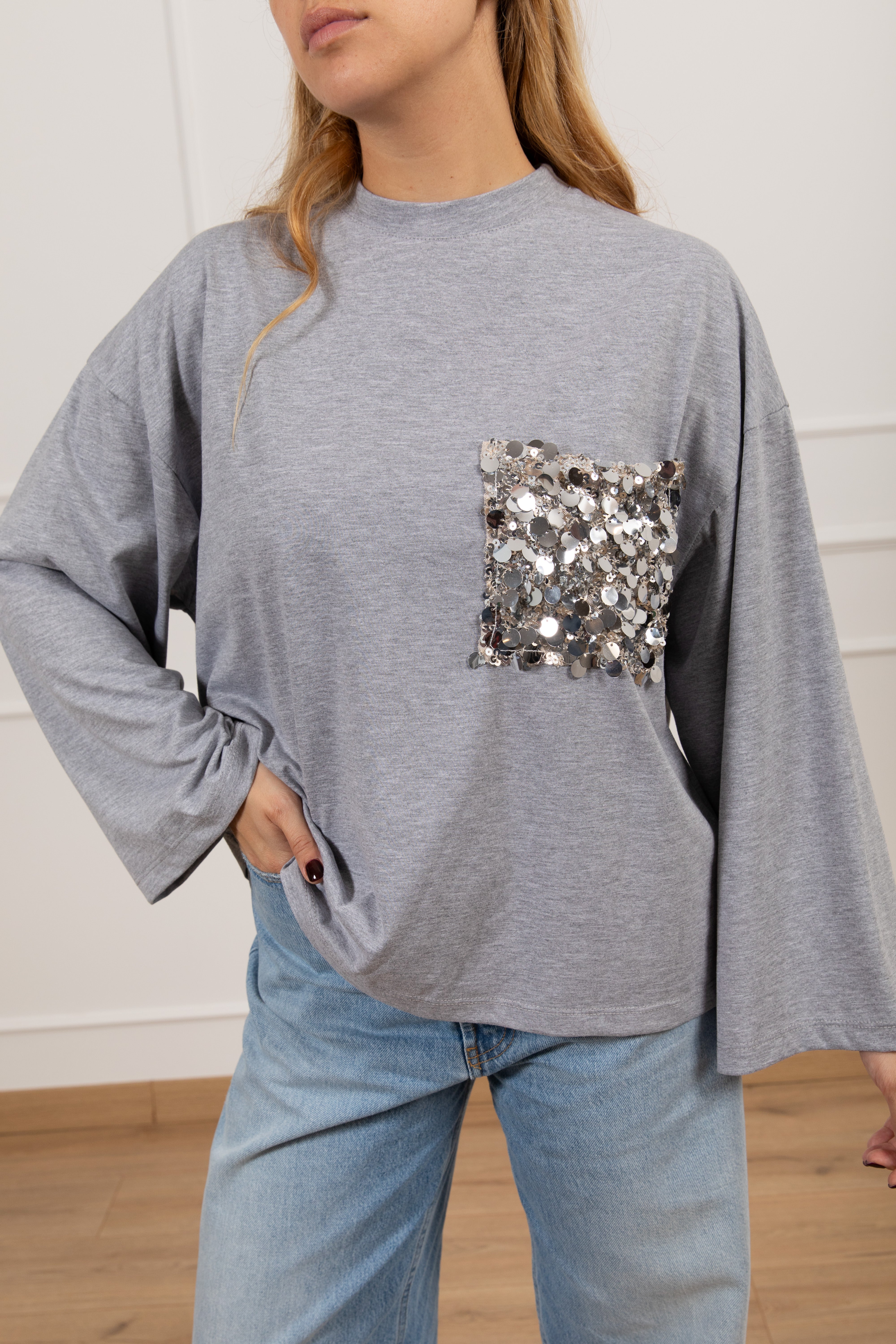 T-shirt manica lunga con tasca paillettes Tensione IN