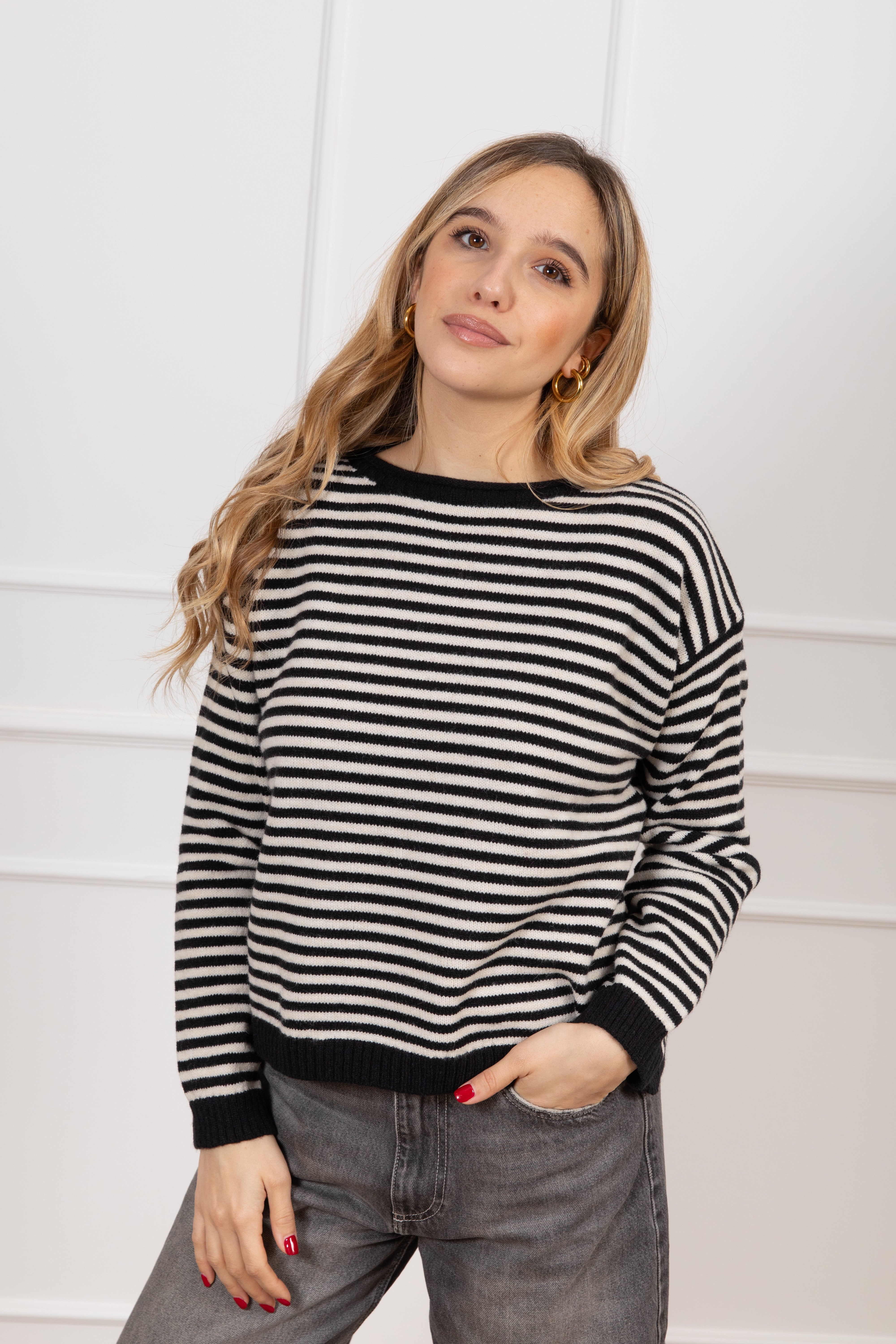 Pull a scatoletta con righe sottili Tensione IN