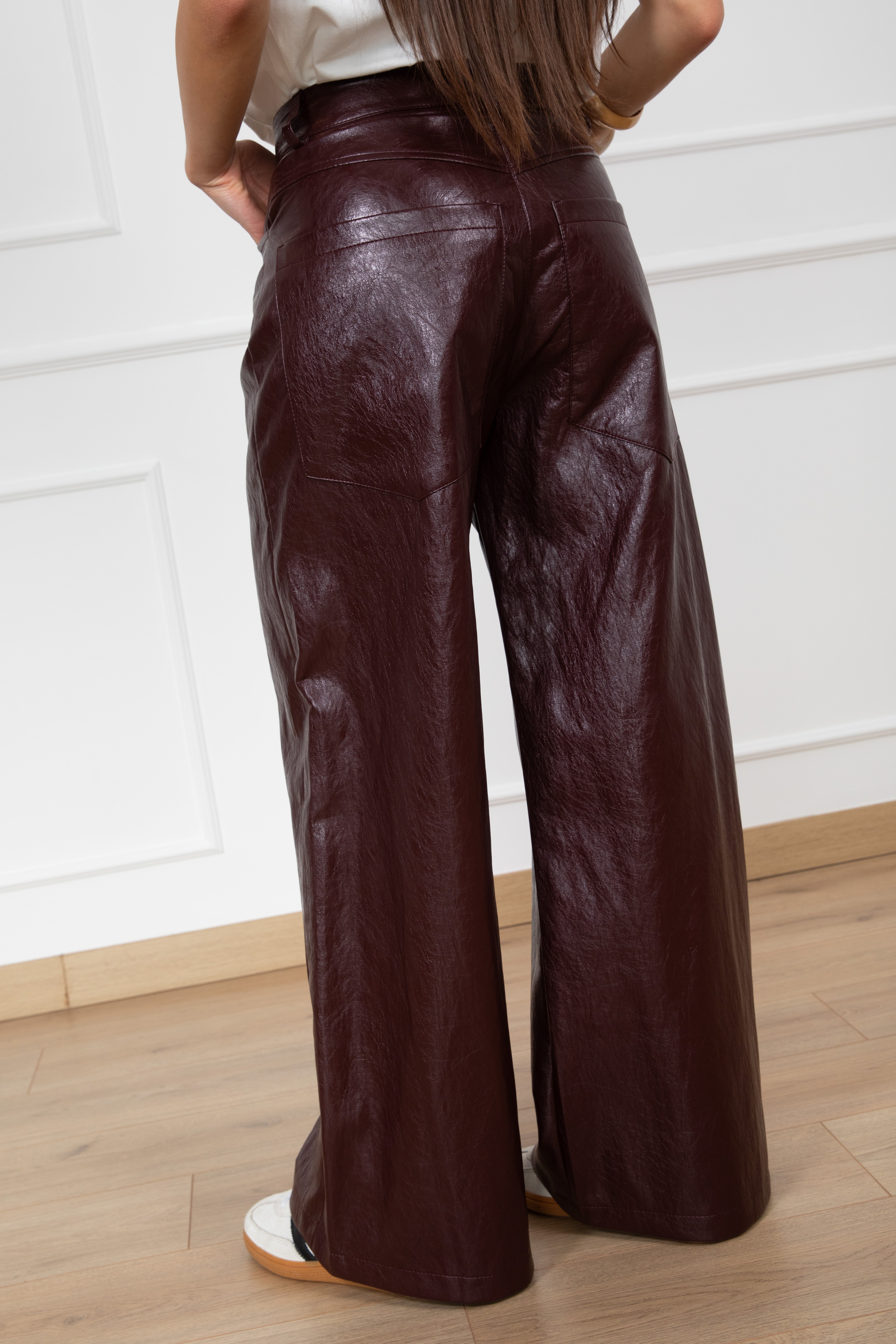 Pantalone Giusi in eco-pelle lucida Tensione IN