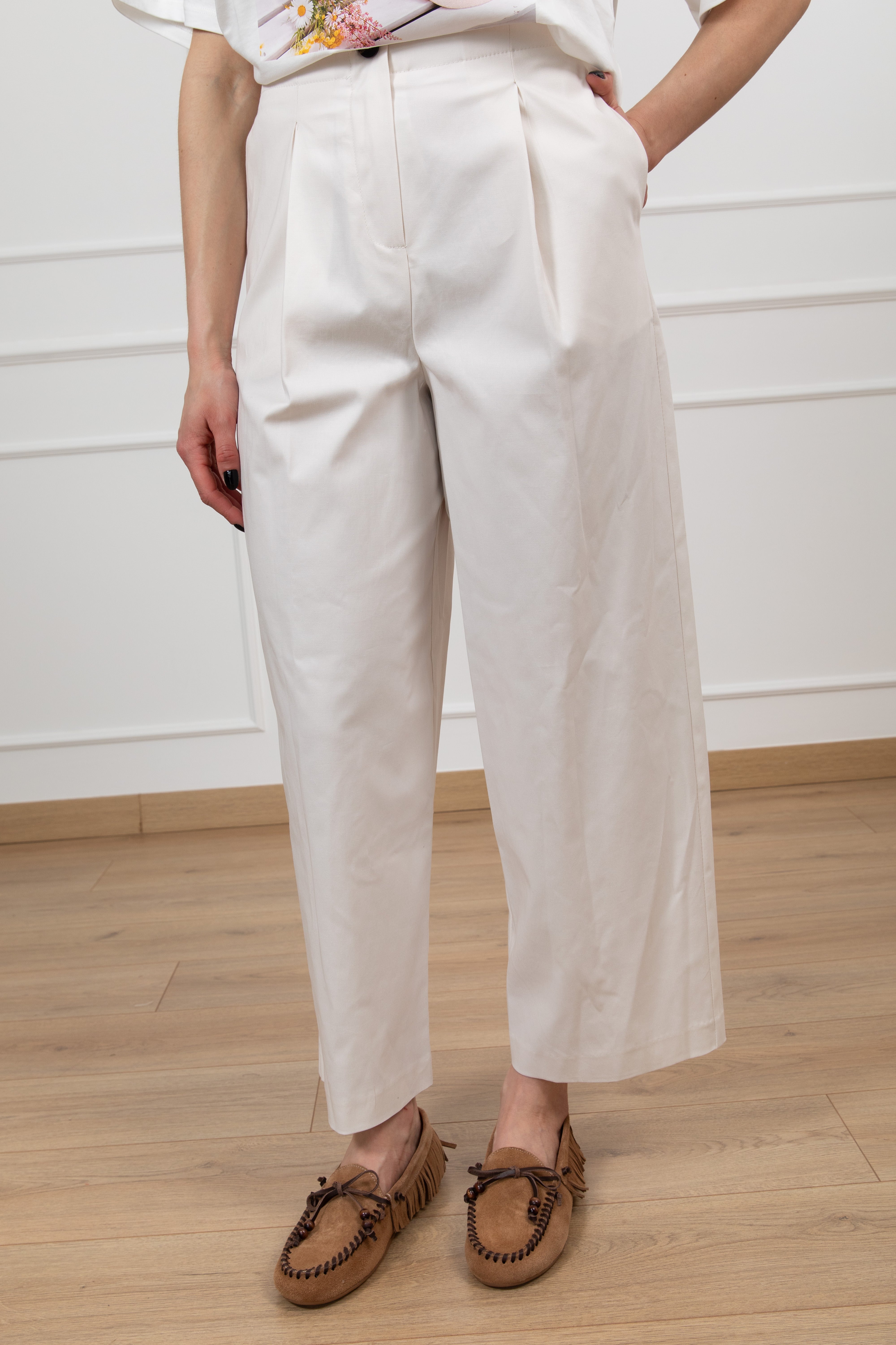 Pantalone in cotone con pinces Tensione IN