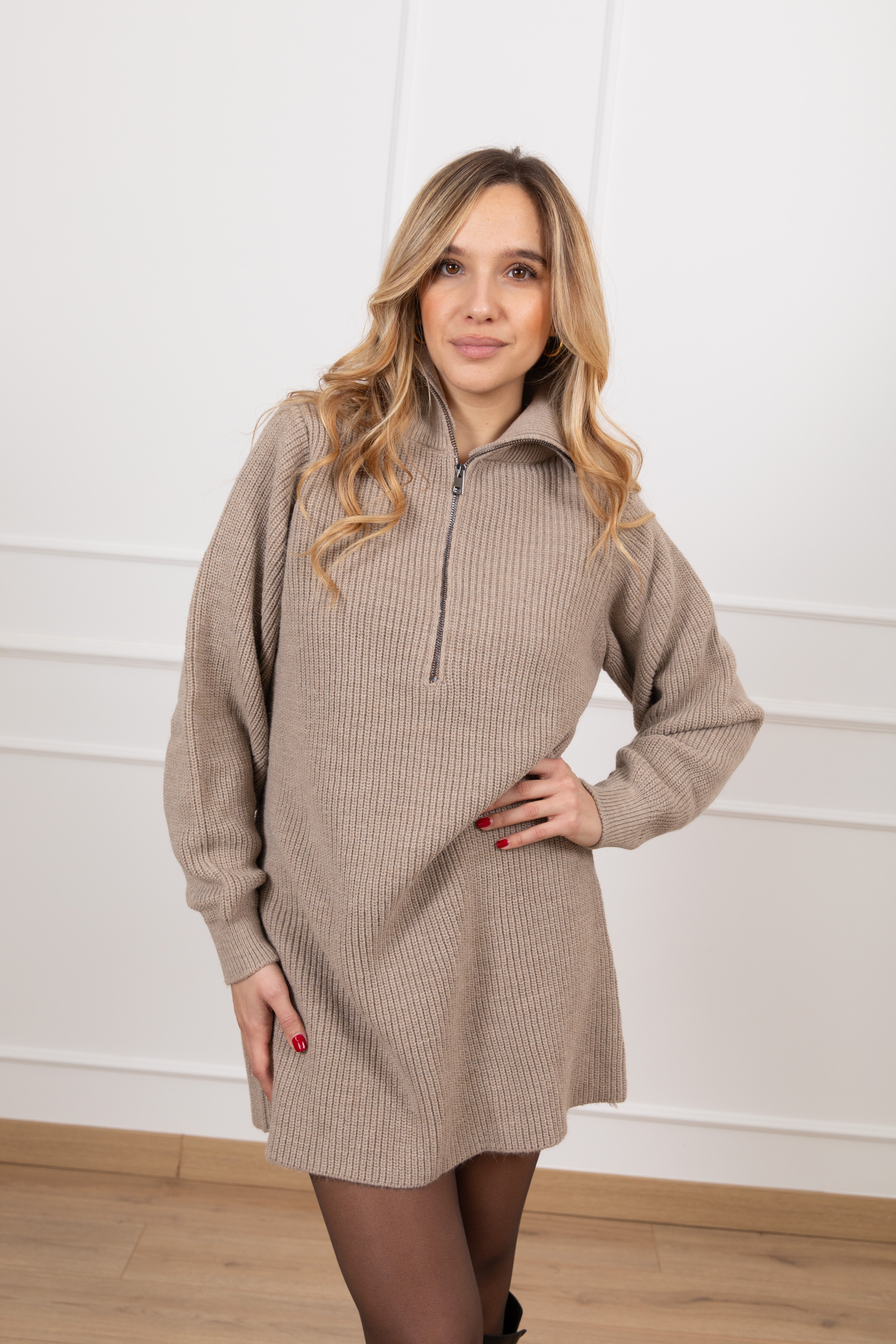 Abito in maglia con zip ViCOLO