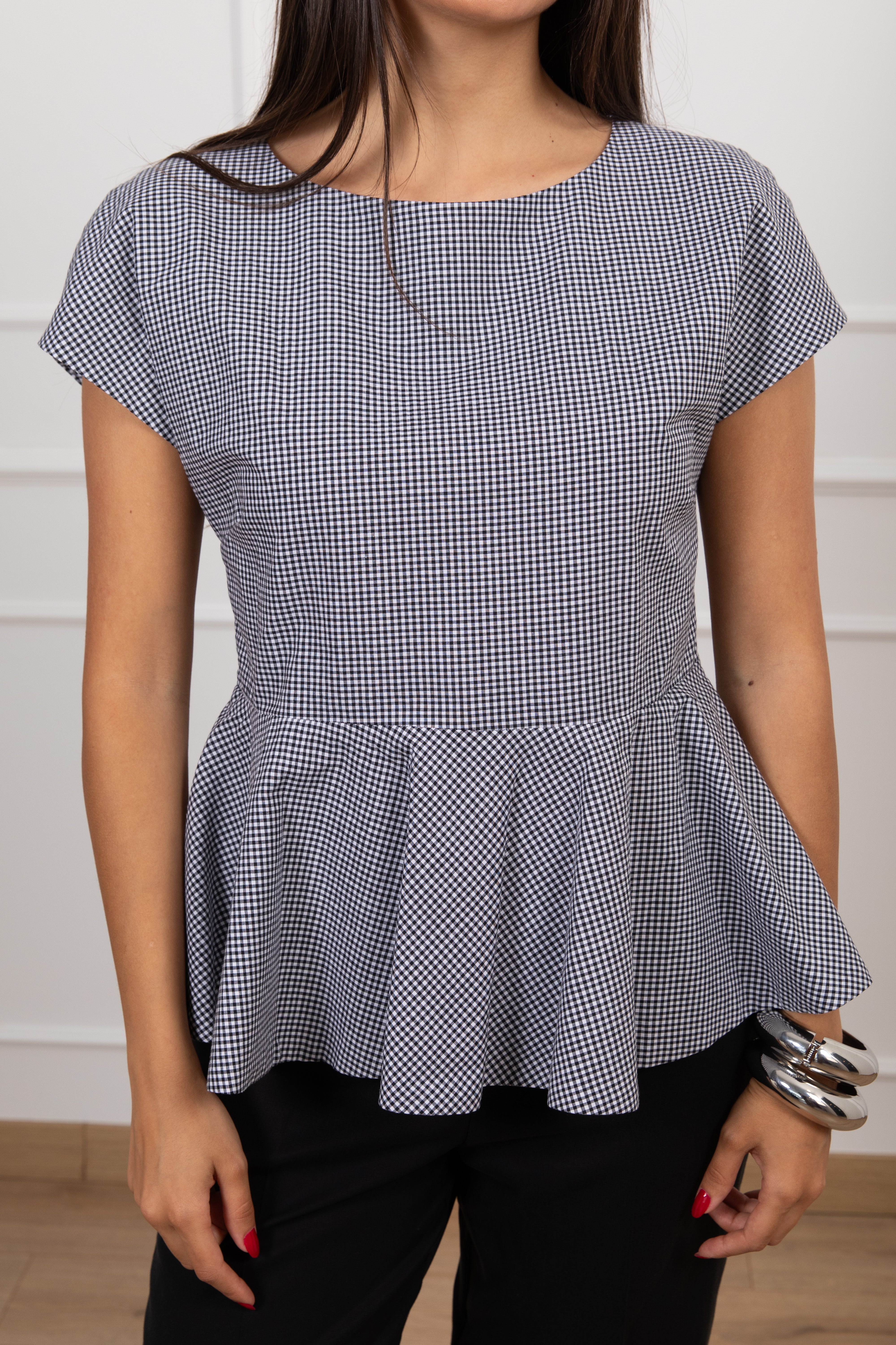 Blusa smanicata micro-vichy con godet Motel