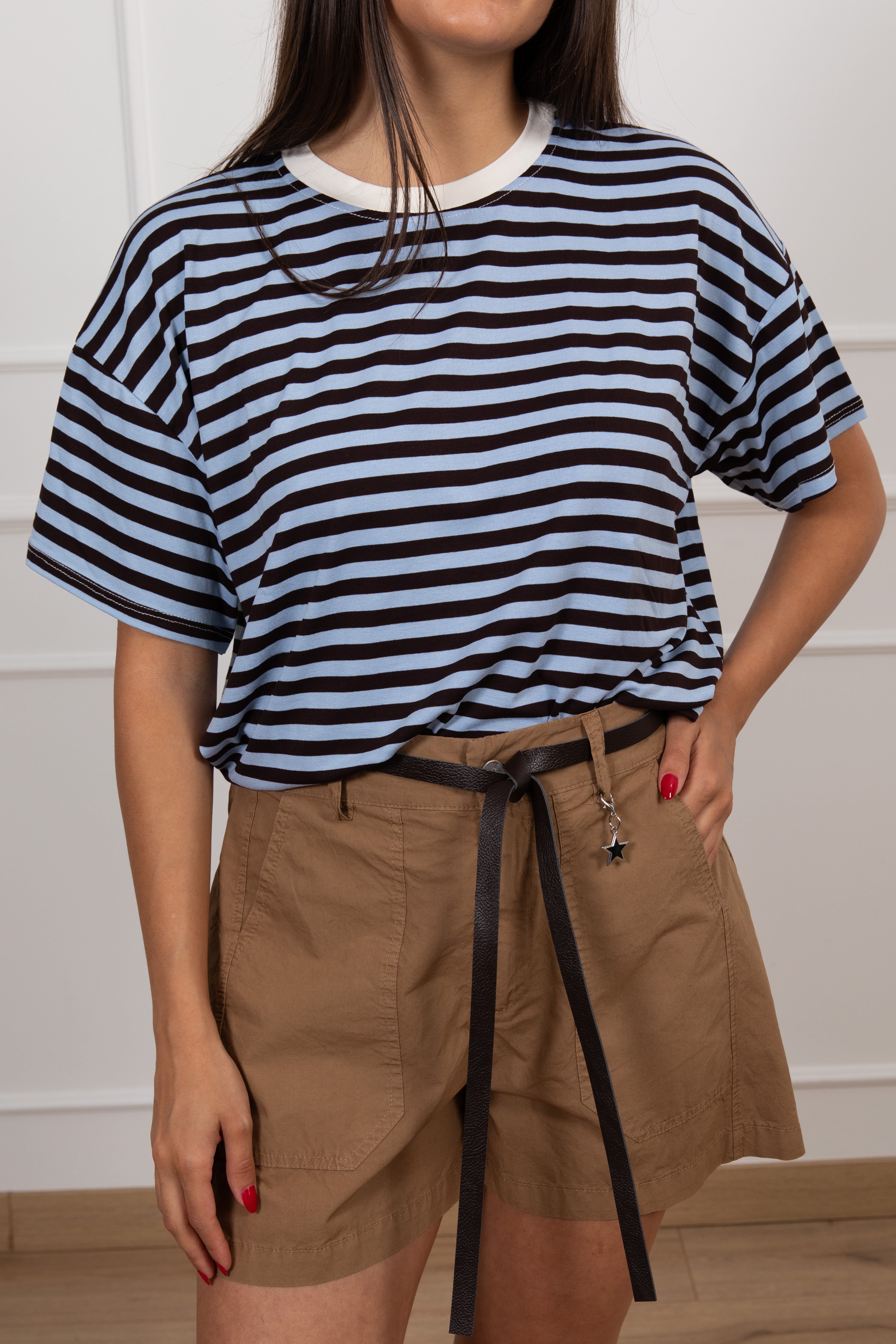 T-shirt a scatoletta a righe con collo a contrasto Haveone