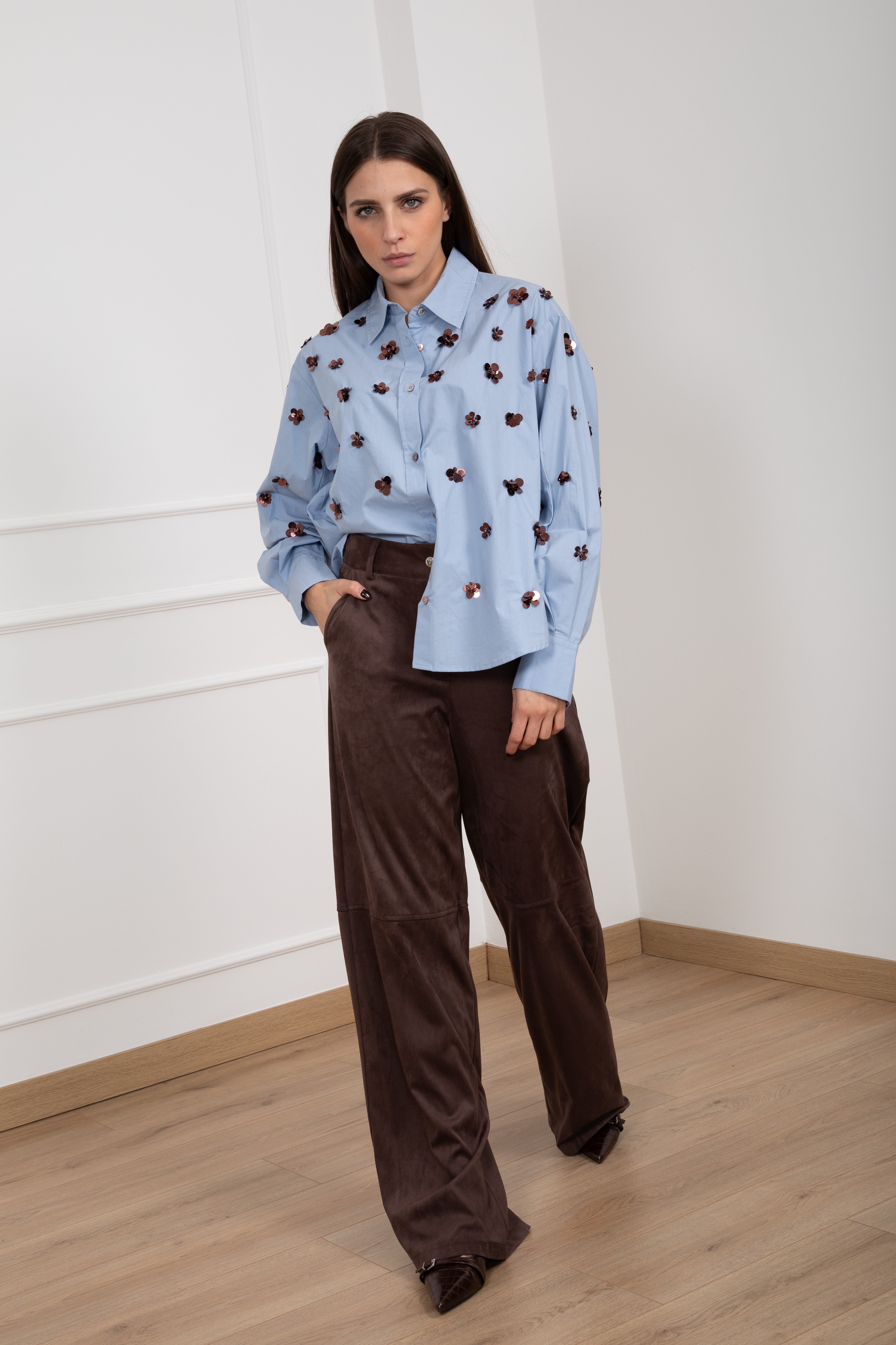 Pantalone gamba dritta in eco-camoscio Dixie