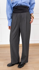 Pantalone gessato con pinces e cintura smoking Haveone