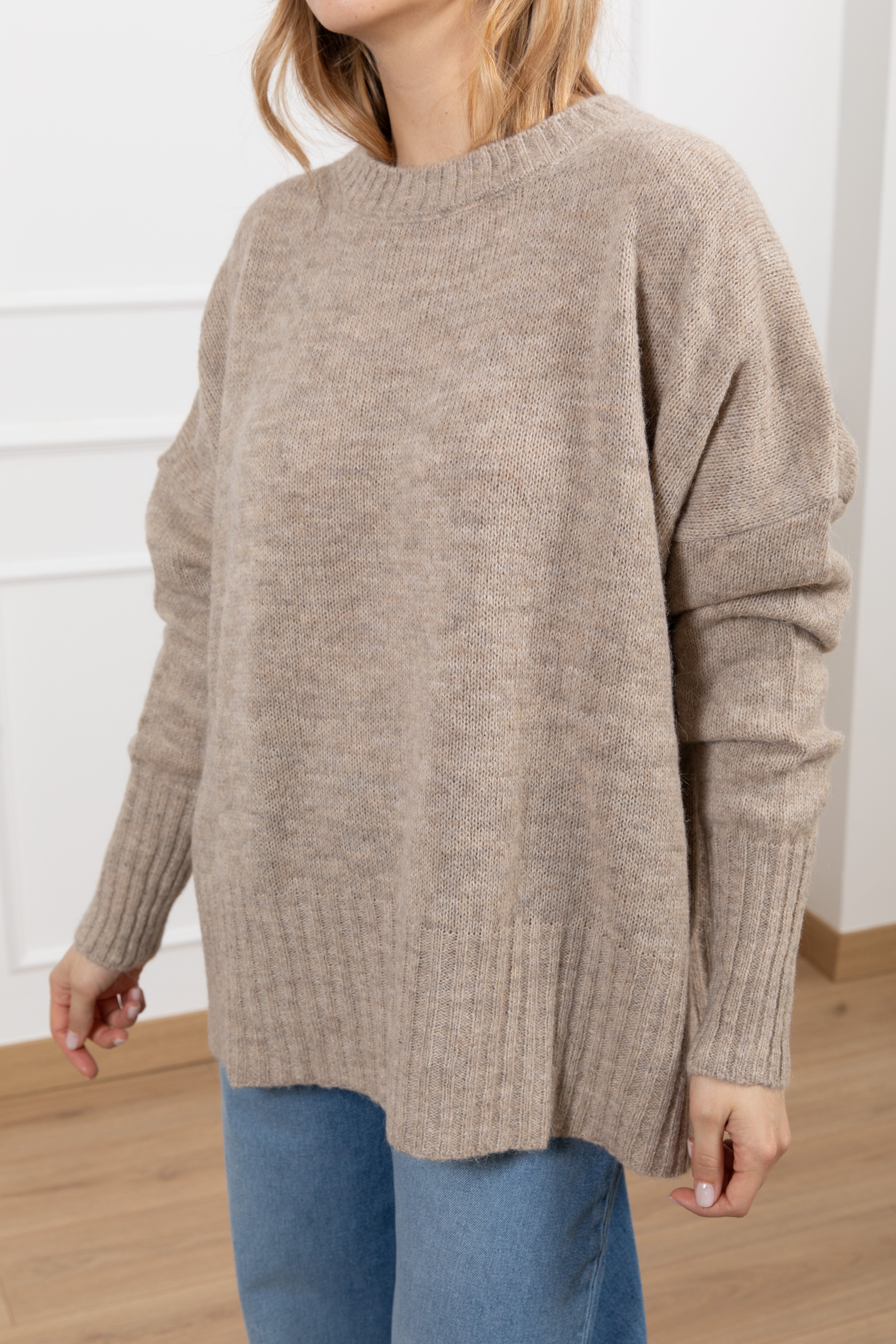 Pull girocollo over-size a scatoletta Tensione IN