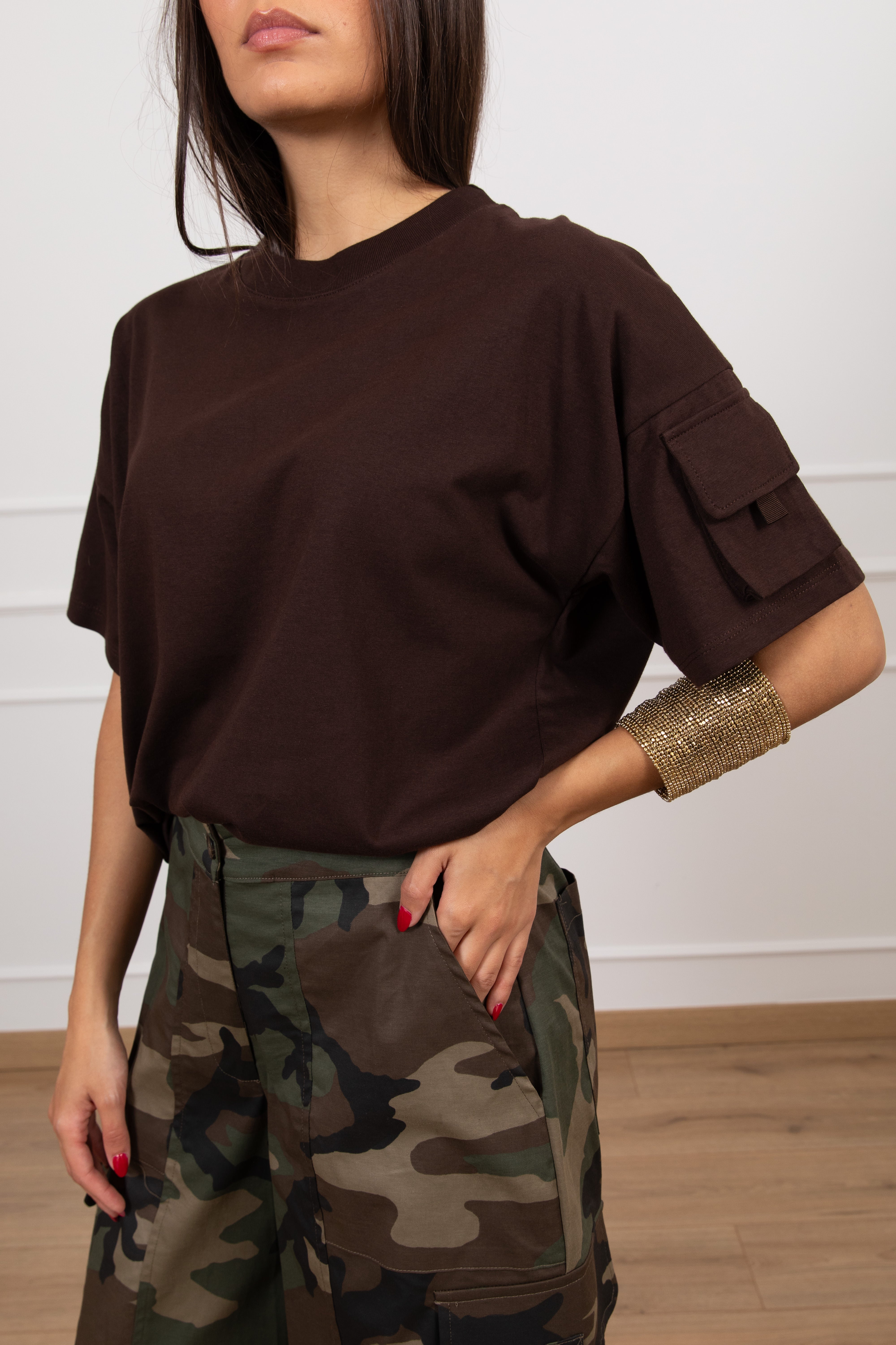 T-shirt con tasca sulla manica ViCOLO