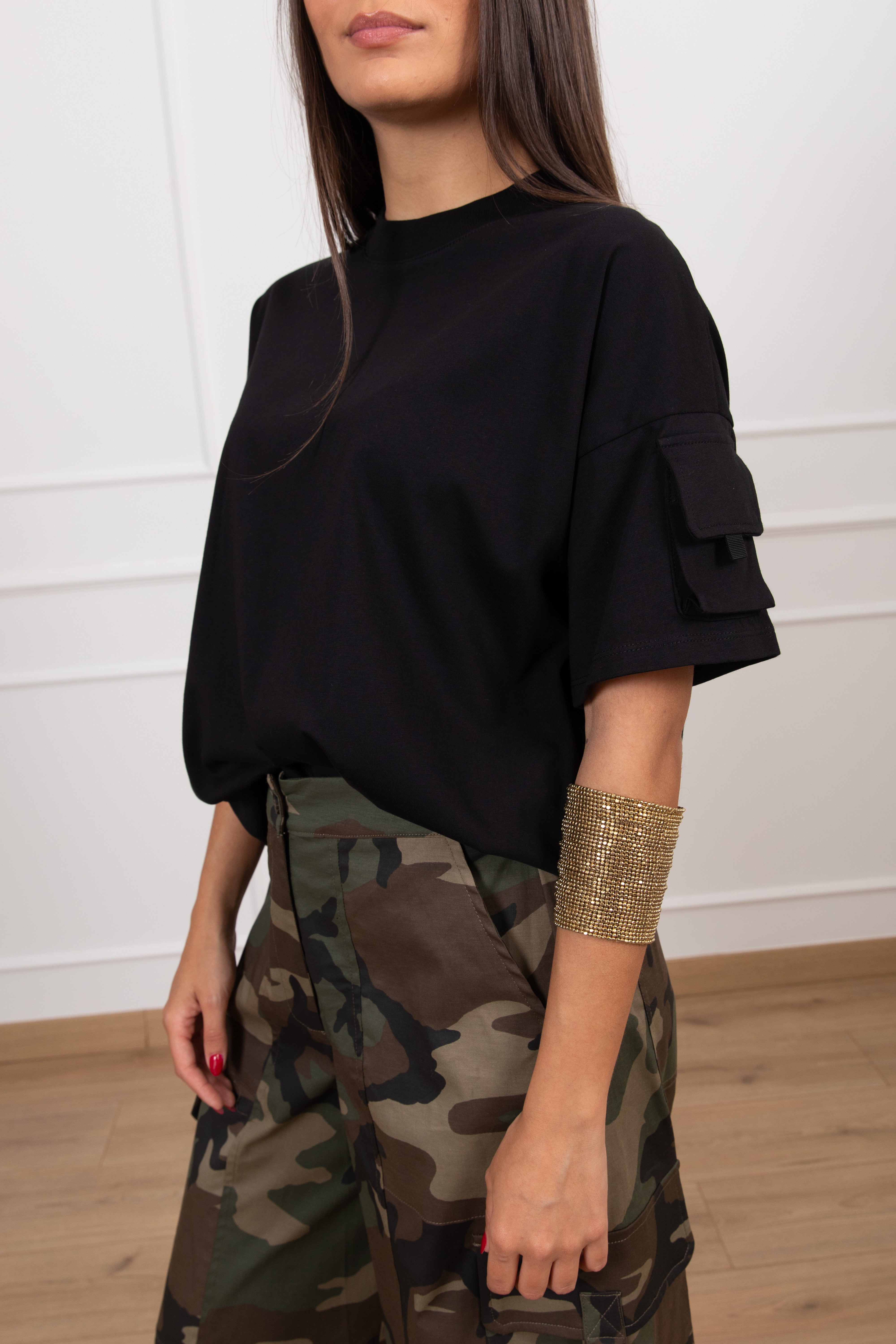 T-shirt con tasca sulla manica ViCOLO