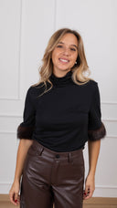 Maglia collo alto con inserto eco-pelliccia variante nero Tensione IN