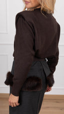 Pull girocollo con spallina imbottita variante moro Haveone
