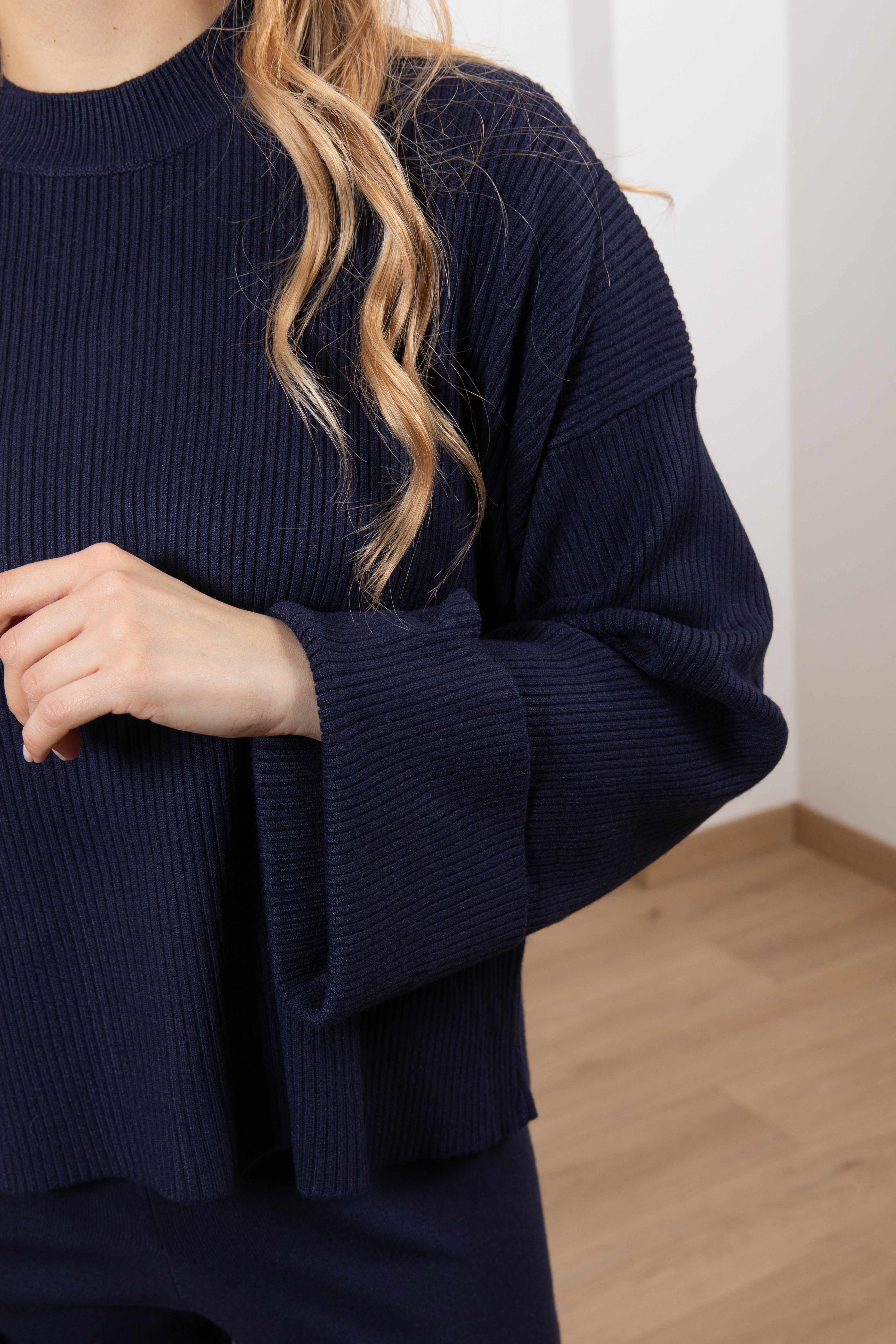 Coordinato in maglia pull e pantalone in viscosa e angora ViCOLO