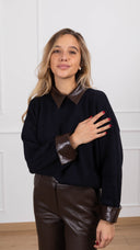 Maglia con colletto e polsini in eco-pelle intrecciata variante blu Motel
