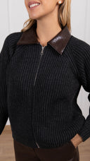 Giacca in maglia con zip e colletto in eco-pelle intrecciata variante antracite Motel