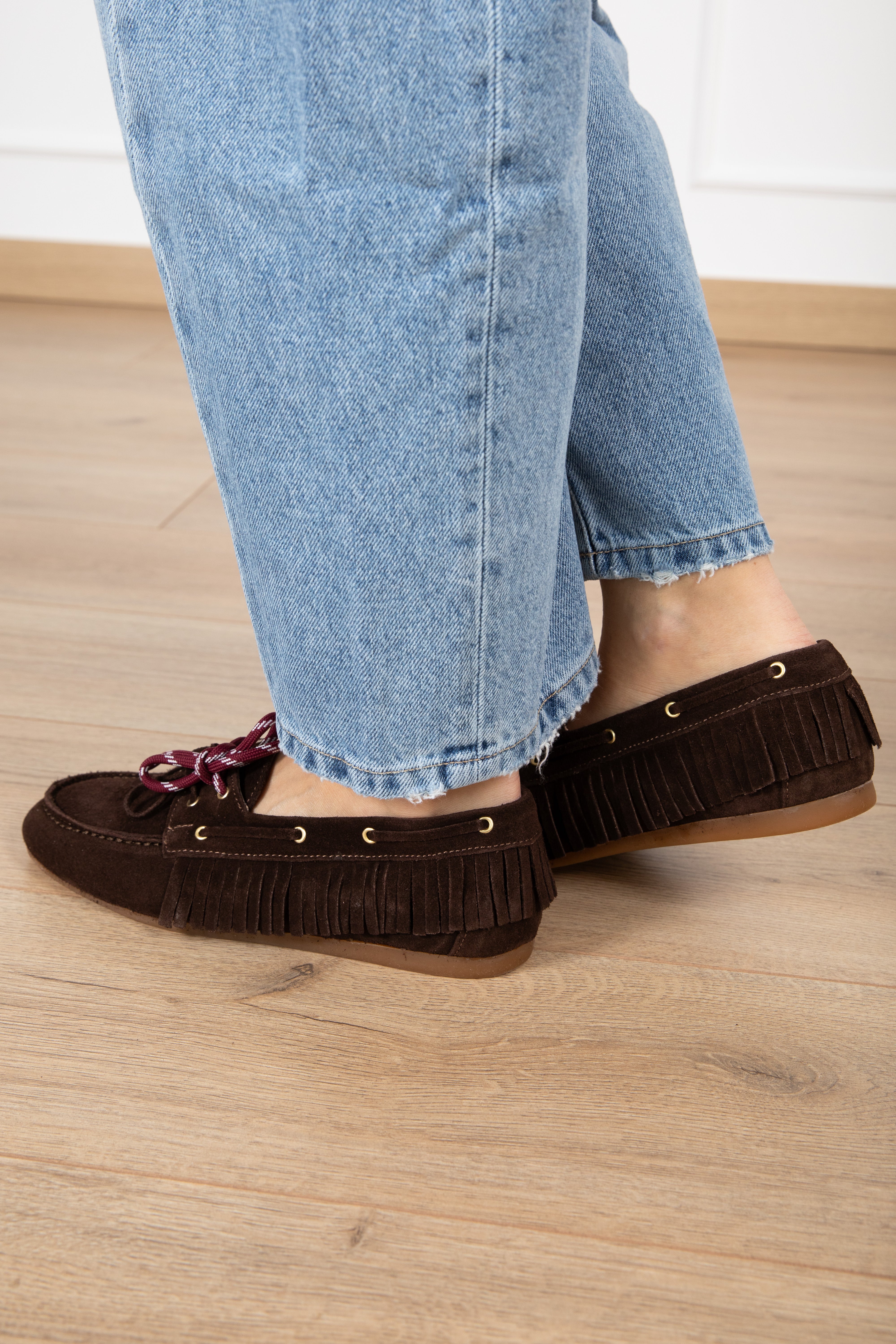 Mocassino barca in camoscio con frange Ovyé