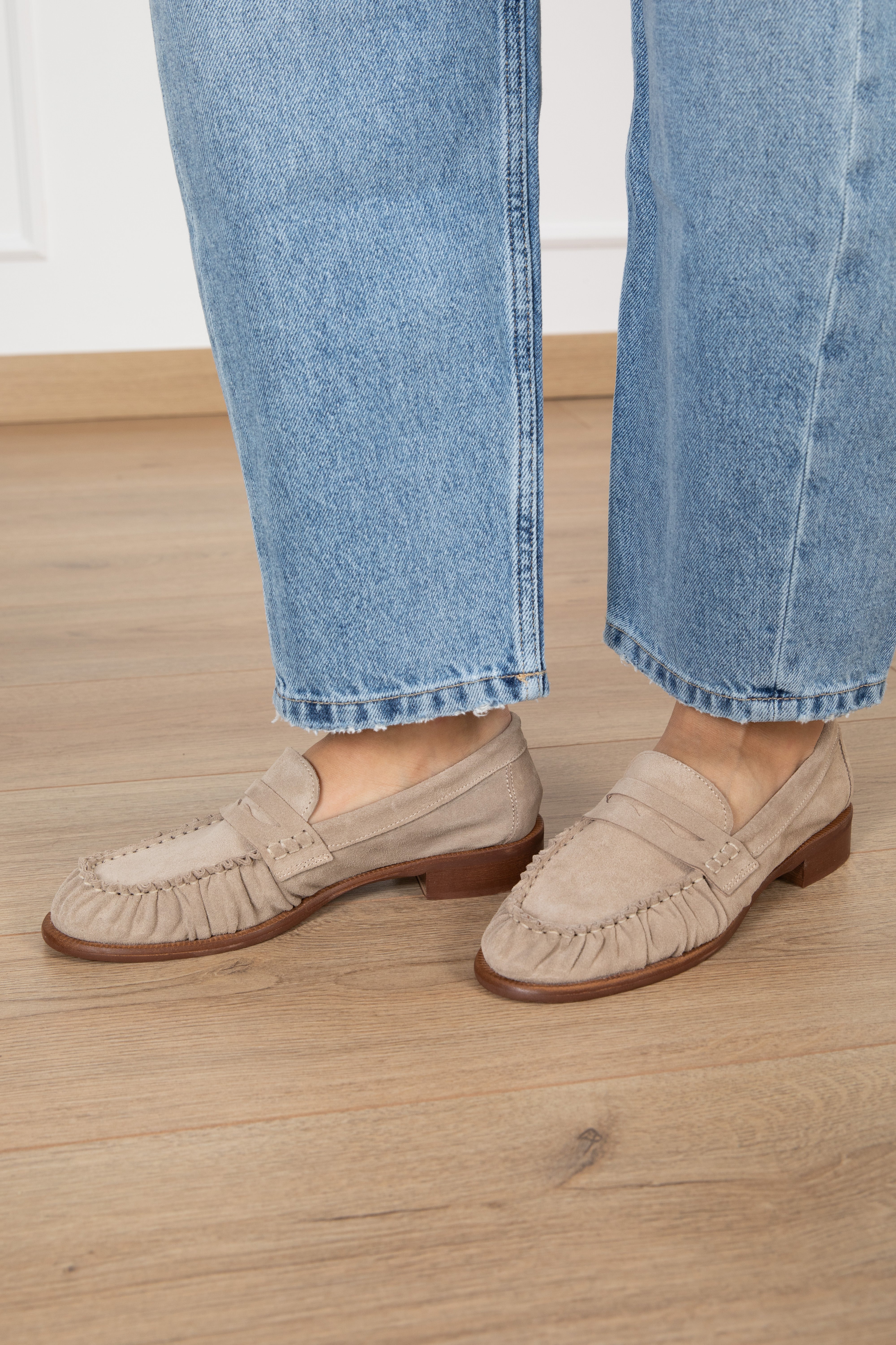 Mocassino Andrea in camoscio con arricciatura Attika