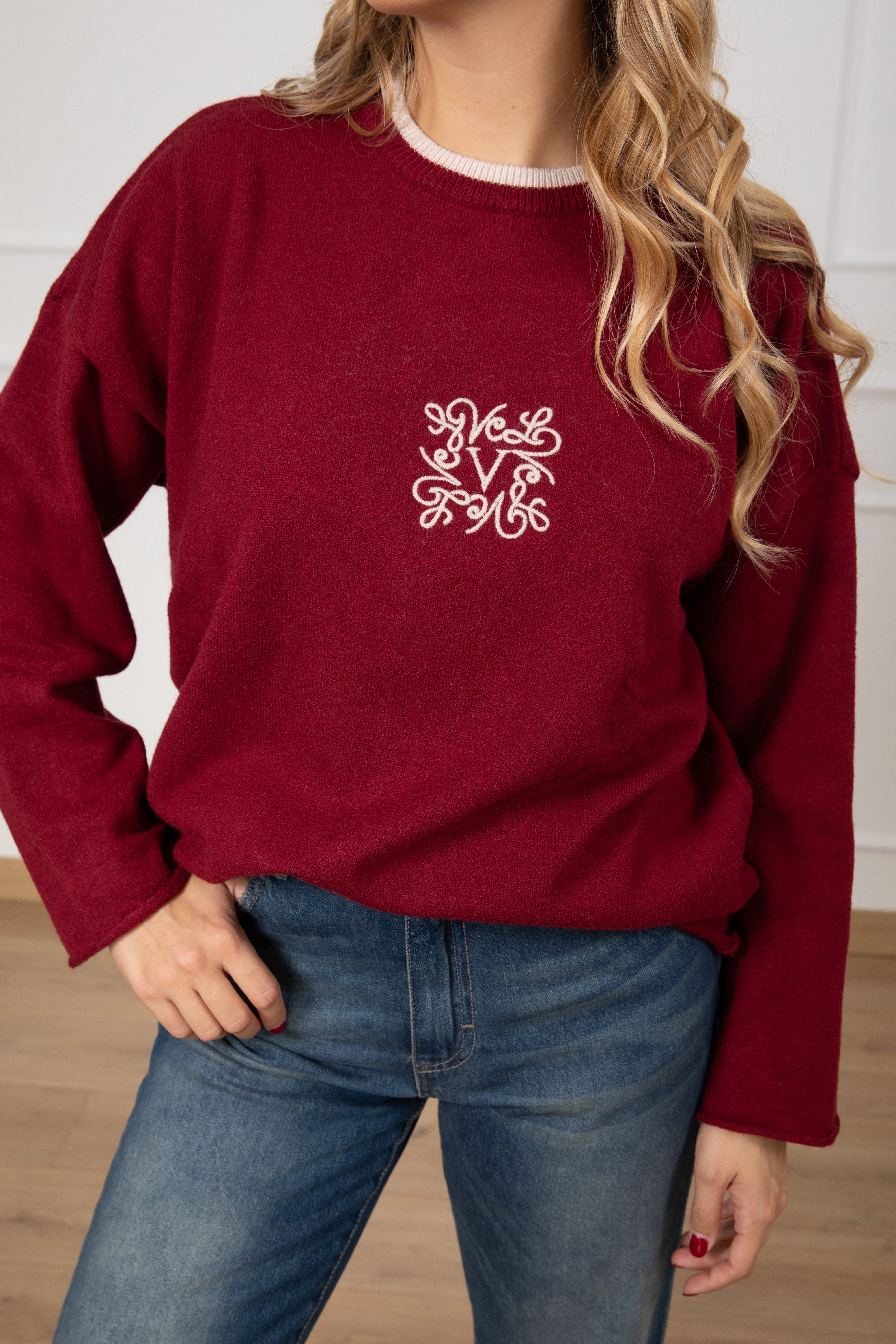 Pull over-size con ricamo monogram ViCOLO