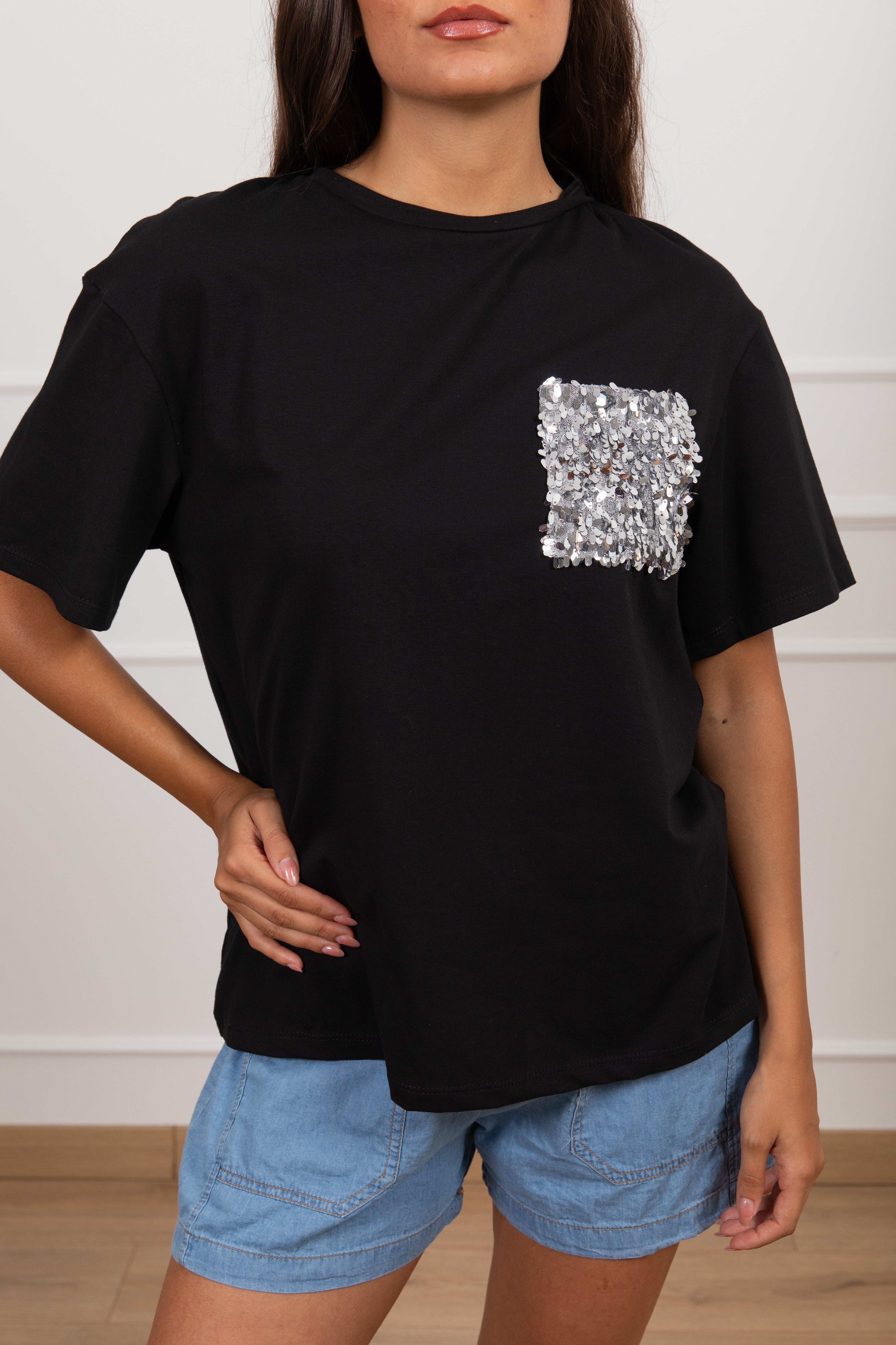 T-shirt con tasca paillettes Susy Mix