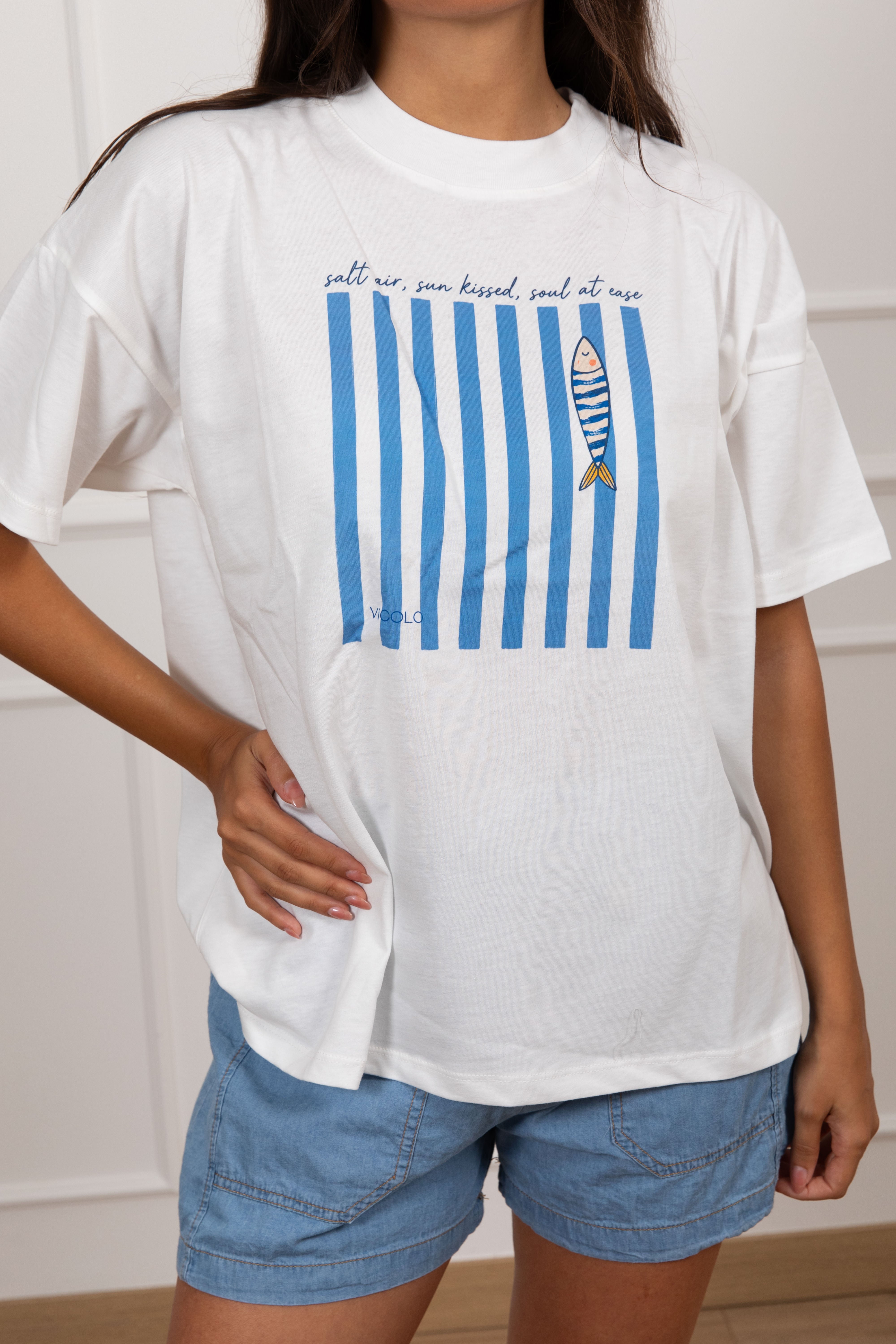 T-shirt stampa pesce a righe ViCOLO