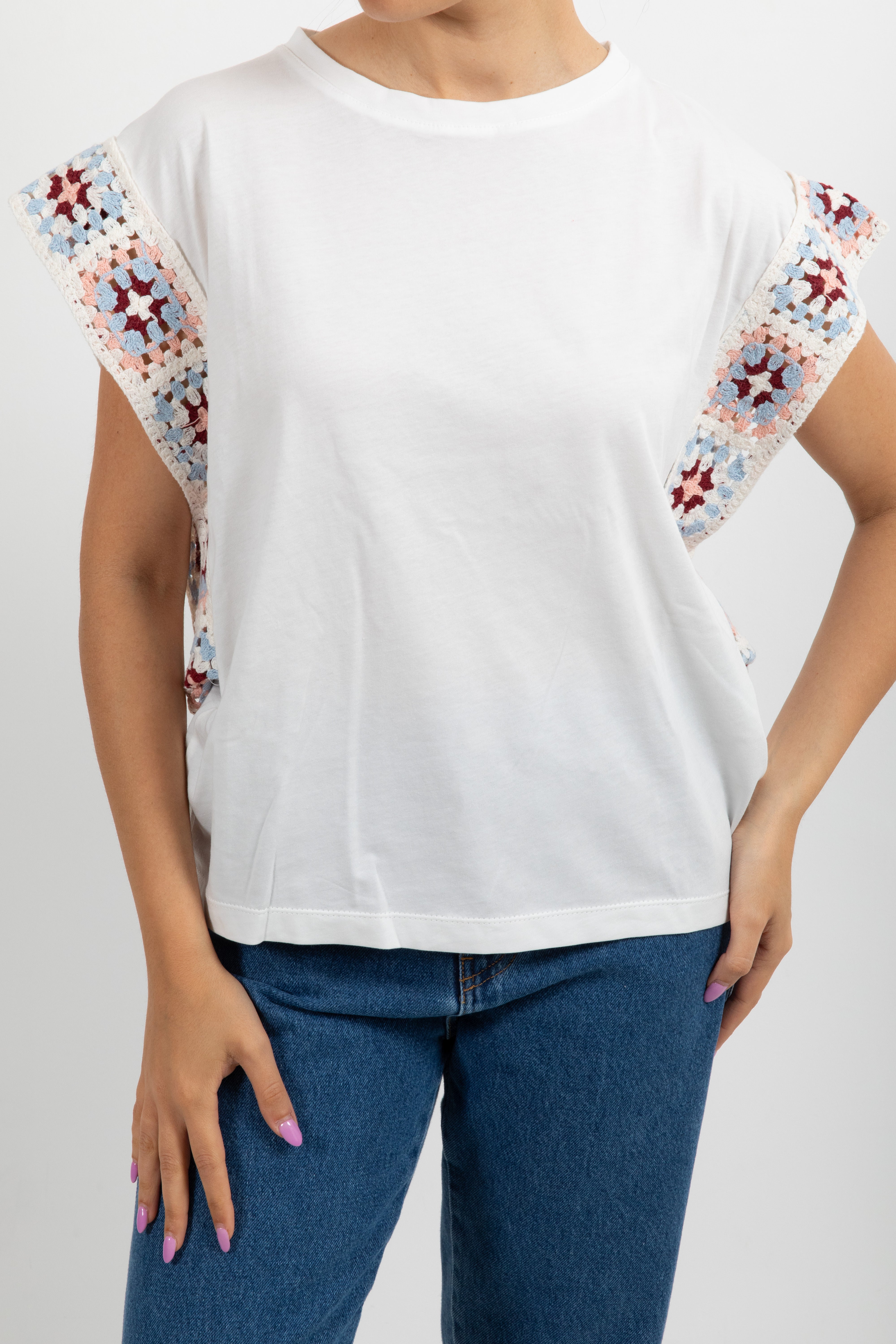 T-shirt con applicazioni crochet Susy Mix