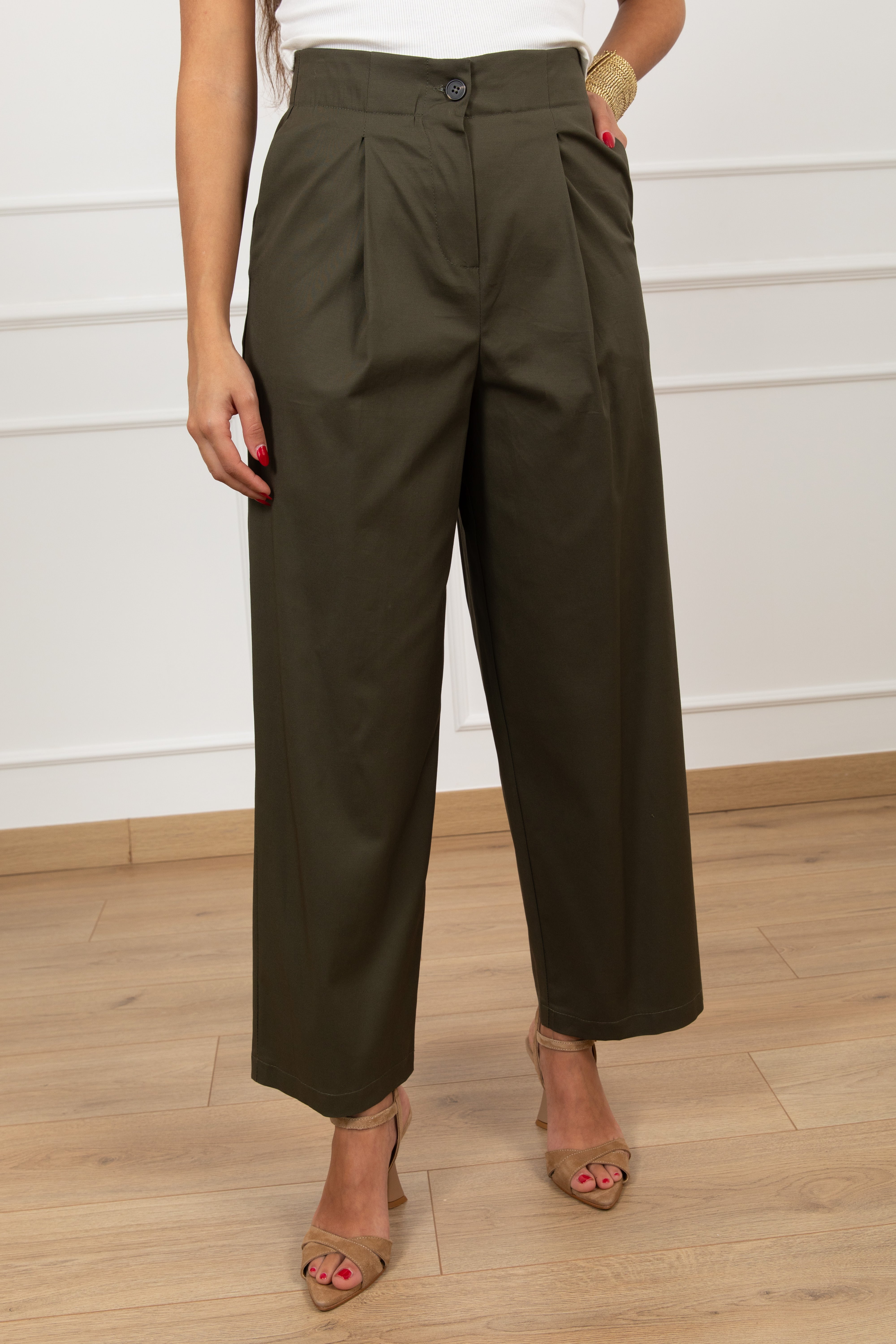 Pantalone in cotone con pinces Tensione IN