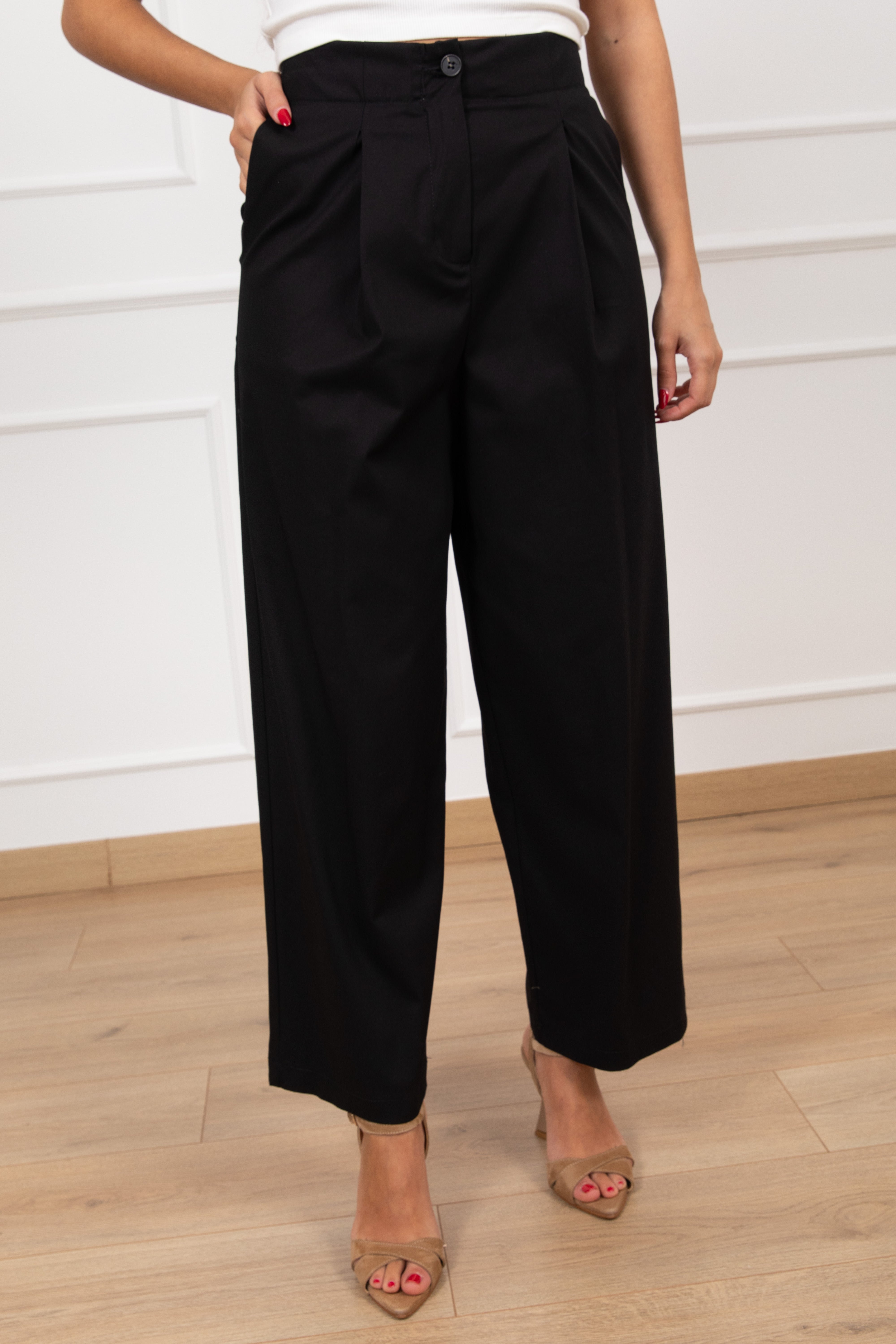 Pantalone in cotone con pinces Tensione IN